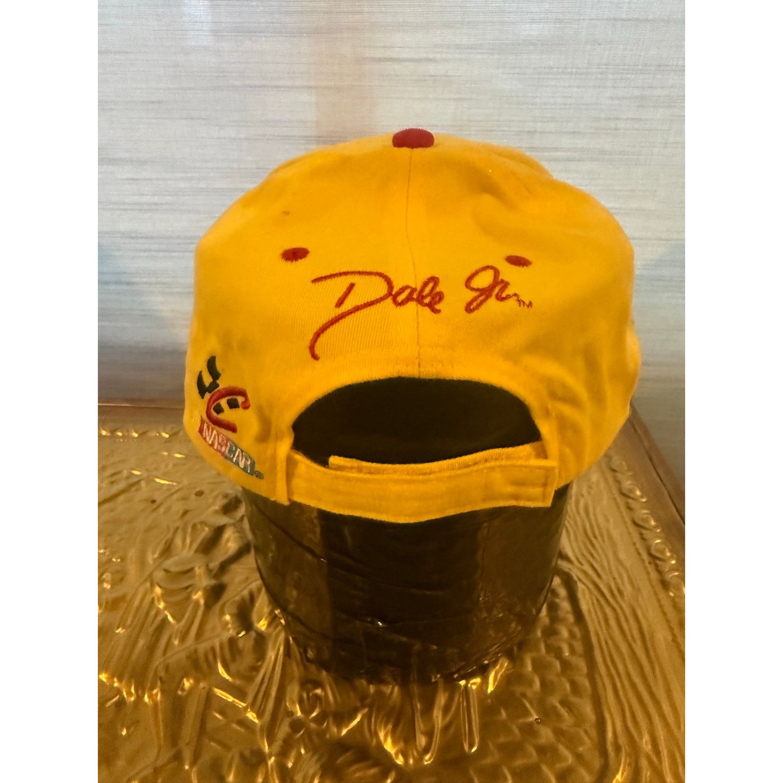 Chase Authentics Dale Earnhardt Jr. 3 Nilla Wafers New Without Tags Size ONE SIZE - 3 Thumbnail