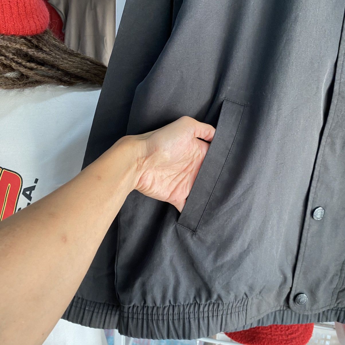 Emporio Armani Vintage Emporio Armani Black Red Spellout Logo Bomber Jacket Size US L / EU 52-54 / 3 - 8 Thumbnail