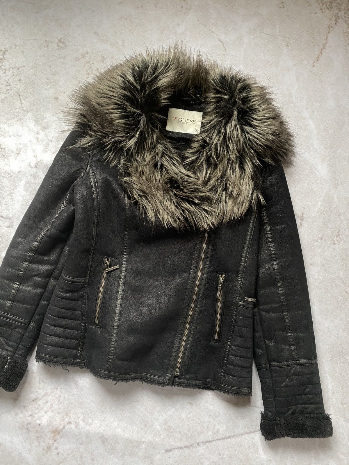 Guess Vintage Avant Garde Guess Sheepskin Coat Jacket Fur collar Size M / US 6-8 / IT 42-44 - 2 Thumbnail