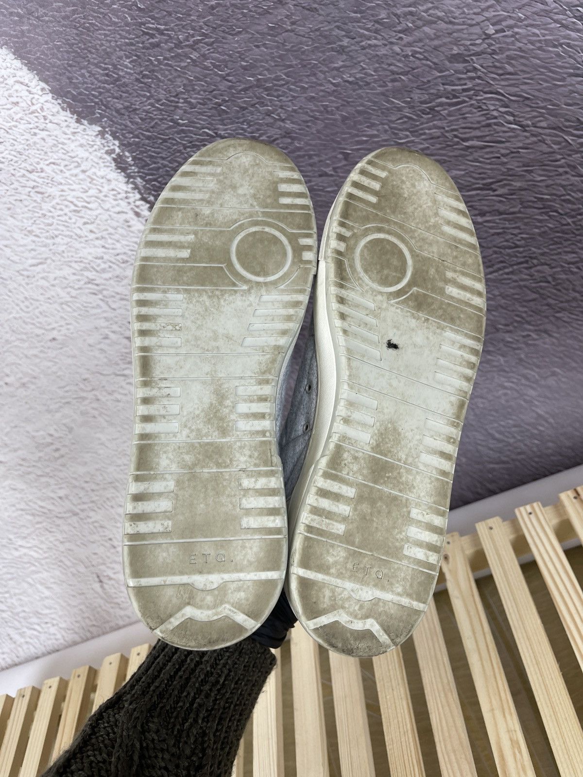 Etq ETQ. Handmade in Portugal low-top sneakers in grey Size US 10 / EU 43 - 7 Thumbnail