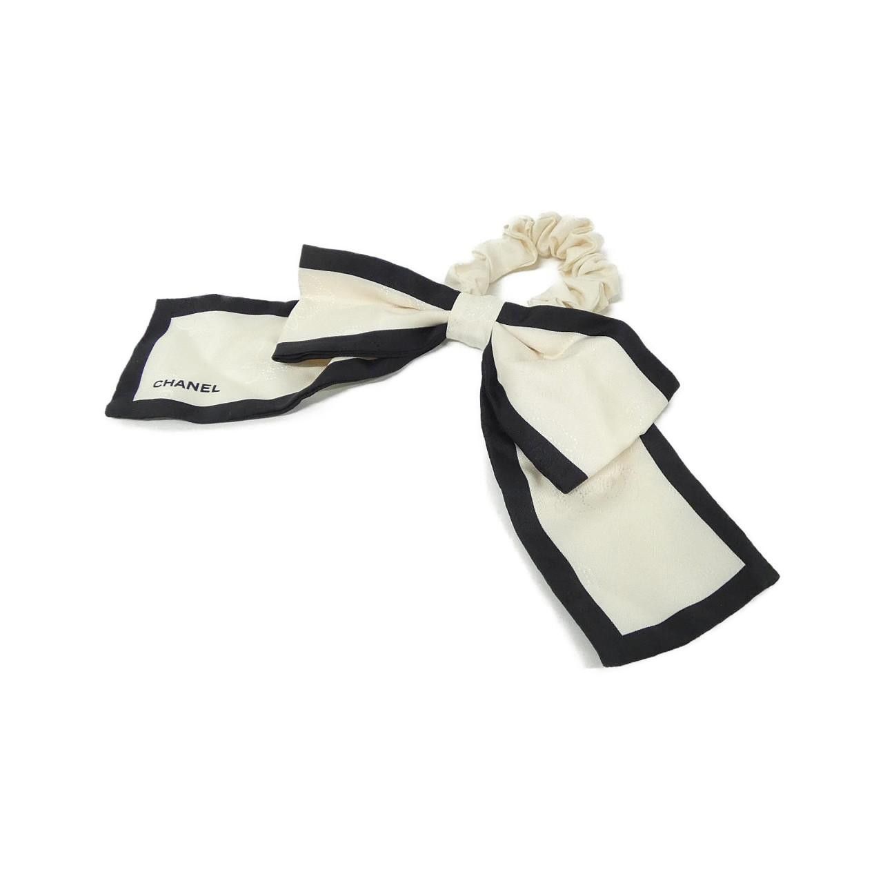 Chanel Chanel Chanel Silk Scrunchie Textile Other AA7530 DUTY FREE for USA Size ONE SIZE - 1 Thumbnail