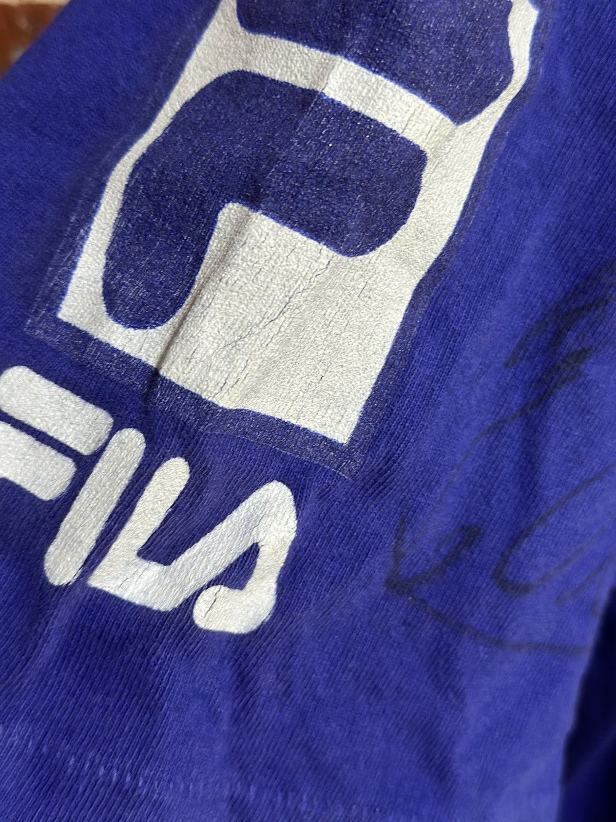 Fila × Vintage Vintage Fila Hand Sign Faded Tee Size US L / EU 52-54 / 3 - 8 Thumbnail