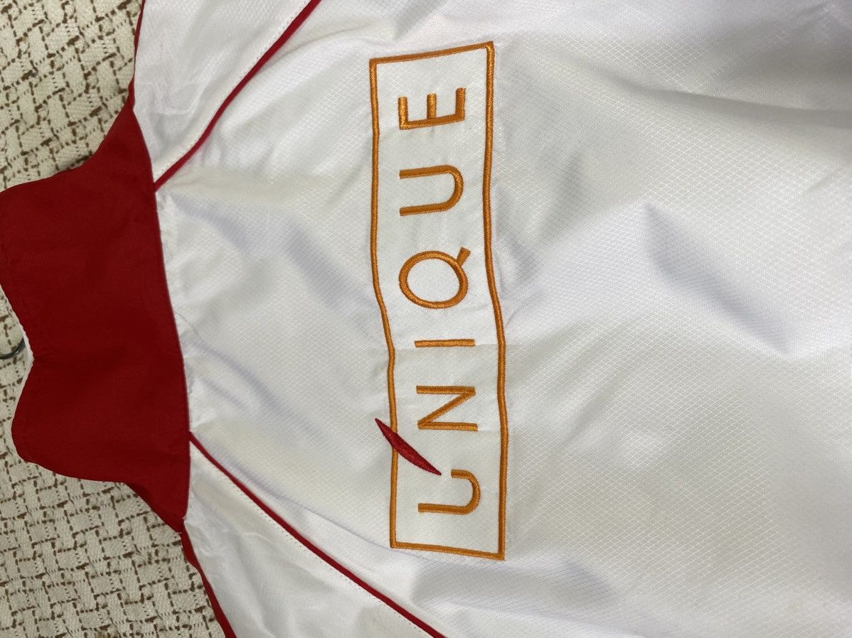 The Unbranded Brand Vintage Peru Windbreaker Sport Suit Jacket Size US L / EU 52-54 / 3 - 5 Thumbnail