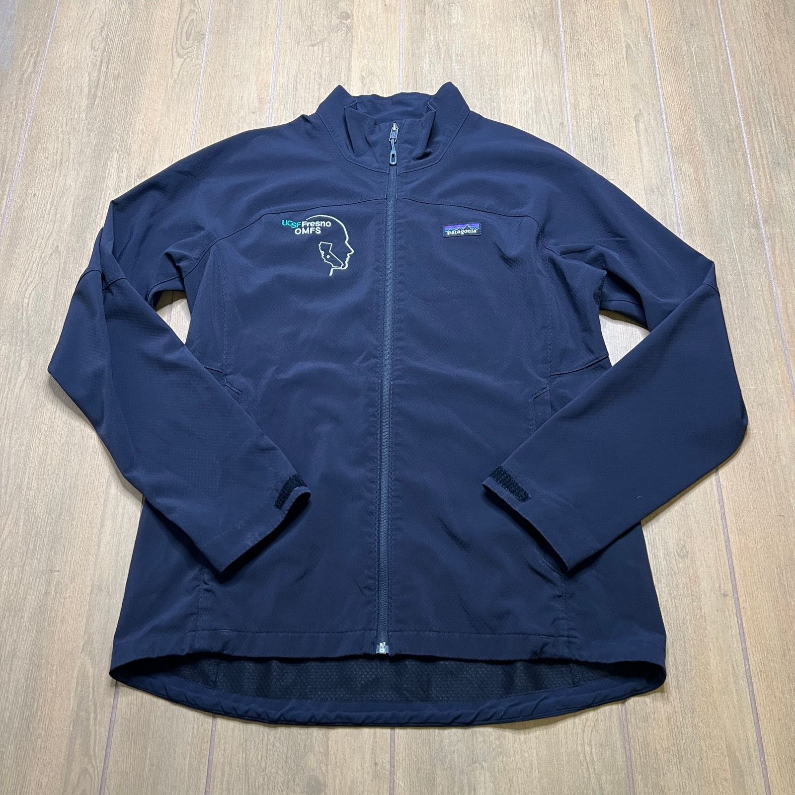 Patagonia Patagonia Womens L Full Zip Softshell Jacket UCSF OMFS Size L / US 10 / IT 46 - 1 Thumbnail
