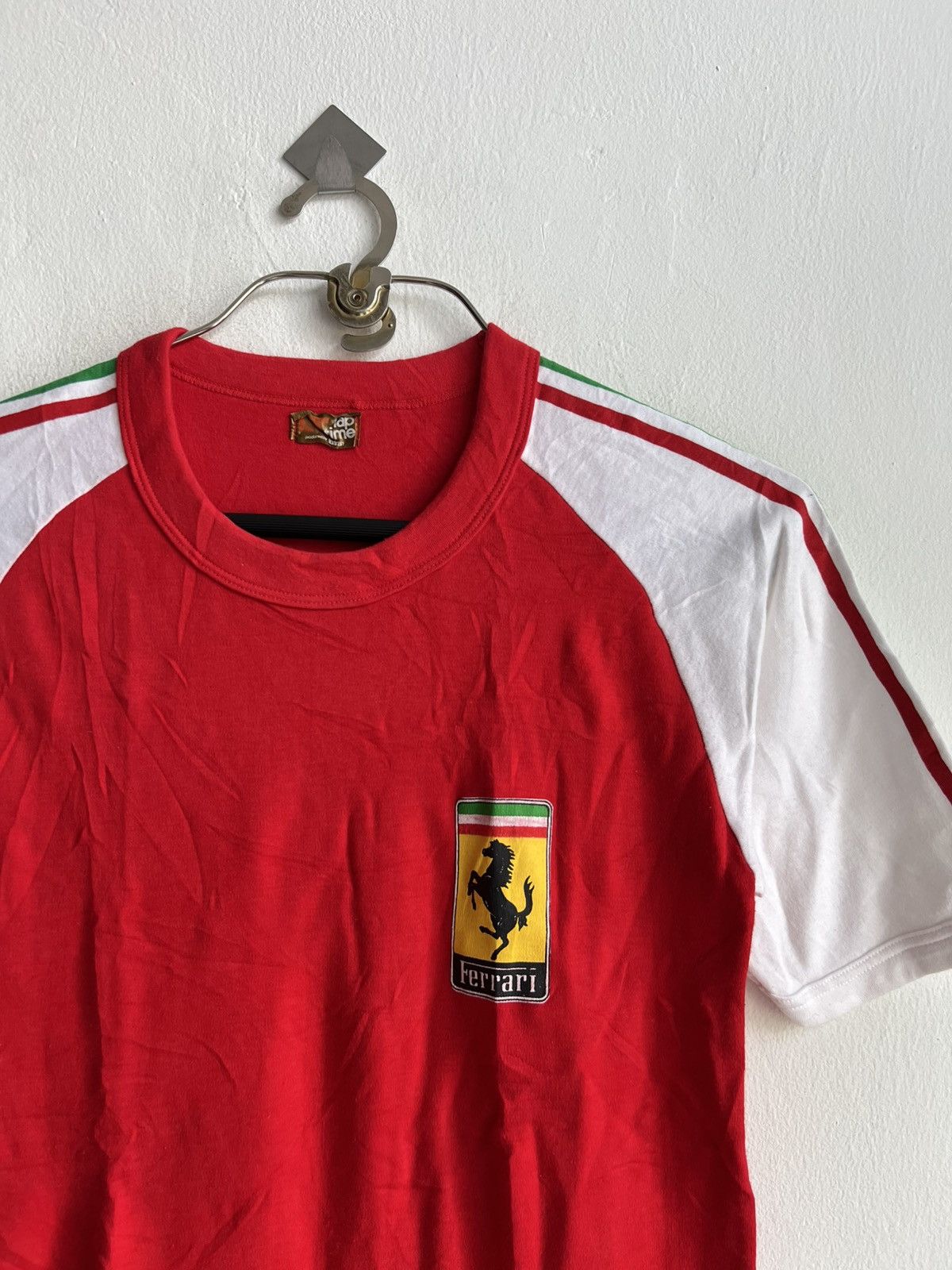 Ferrari 1970s Vintage Ferrari F-1 World Championship Team Raglan Tee Size US S / EU 44-46 / 1 - 1 Thumbnail