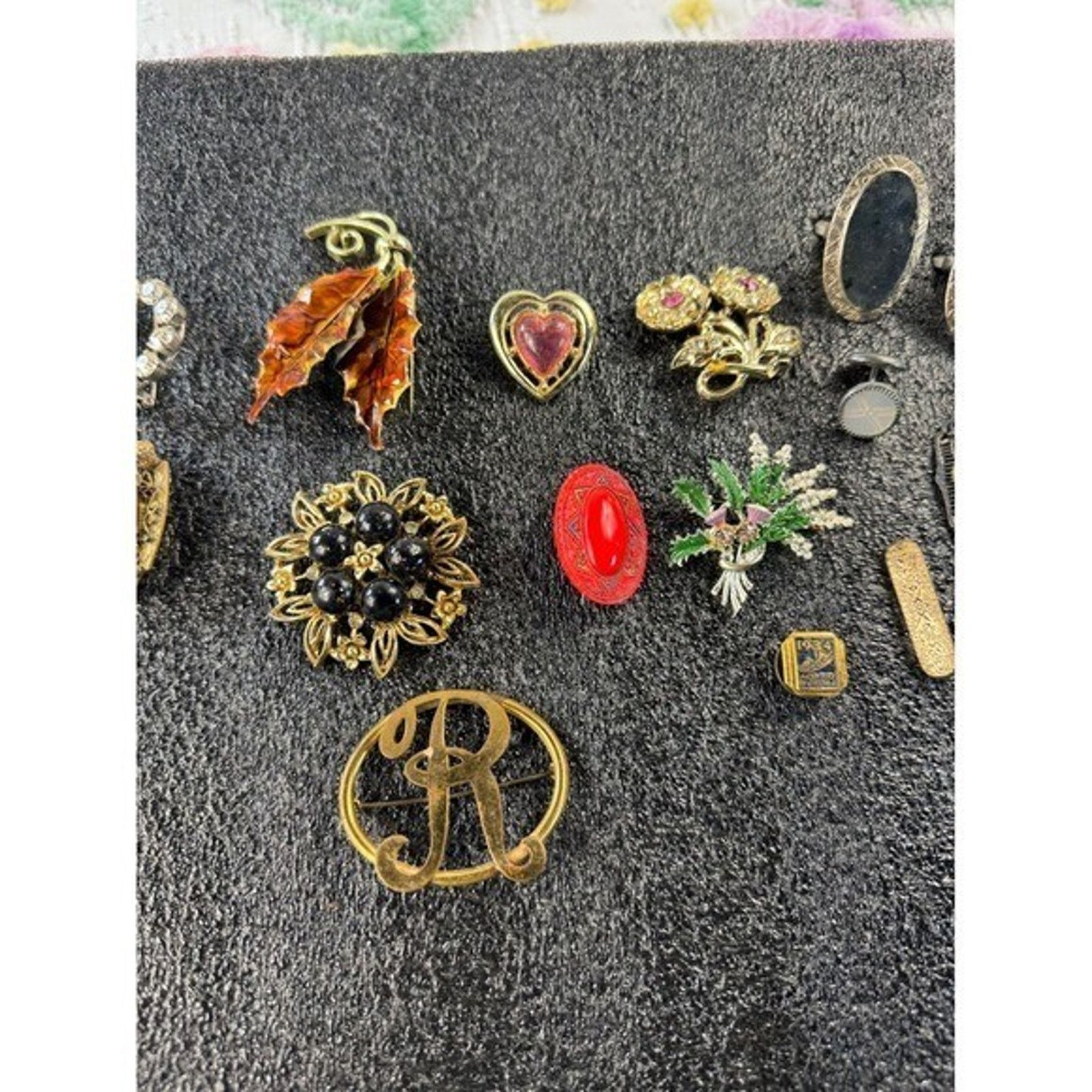 & Other Stories Vintage Brooch Pin lot 1934 Chicago Worlds Fair DeKalb 15pc Size ONE SIZE - 4 Thumbnail