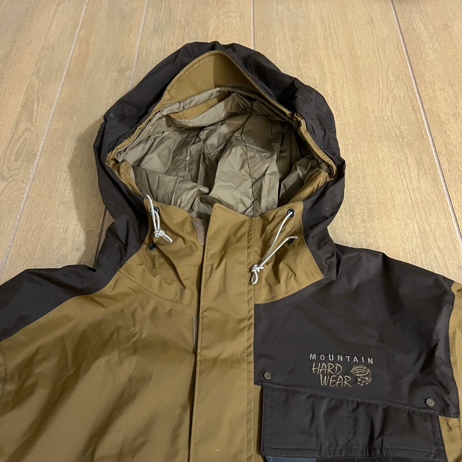 Mountain Hardwear Mountain Hardwear Dry Q Jacket Mens Sz M Brown Hooded ski Size US M / EU 48-50 / 2 - 13 Thumbnail