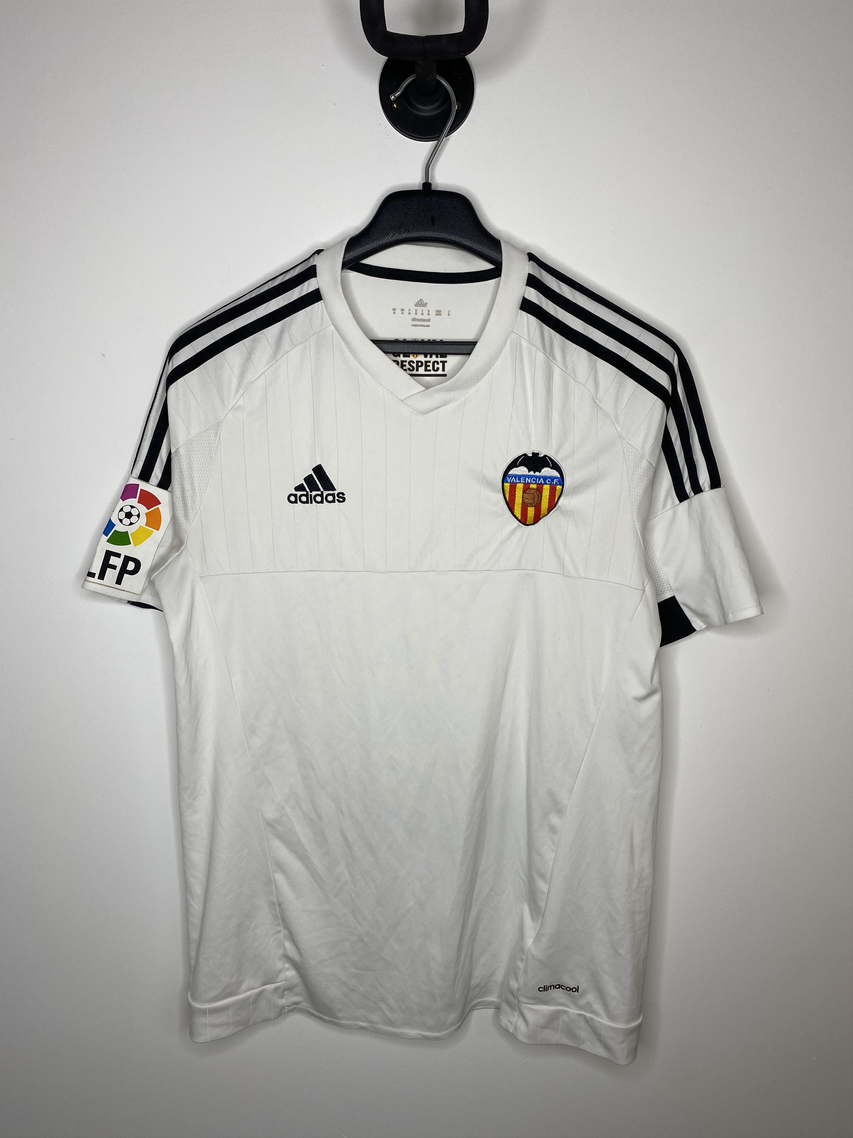 Adidas VALENCIA 2015 2016 HOME FOOTBALL SHIRT SOCCER JERSEY ADIDAS Size US M / EU 48-50 / 2 - 1 Thumbnail