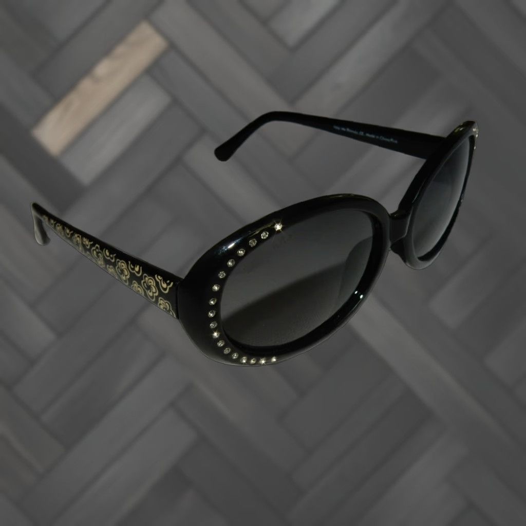 Vintage VINTAGE Del Sol Solize Women's Sunglasses Black Small Scratches Retro Help Me Rhonda Size ONE SIZE - 1 Thumbnail