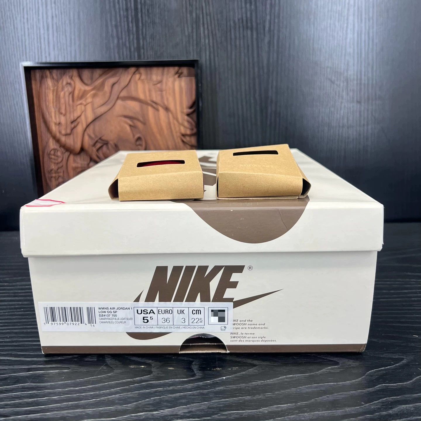 Nike AJ1 Low TS Yellow Barb Women's 36 With Box & Extras Size US 5.5 / IT 35.5 - 9 Thumbnail