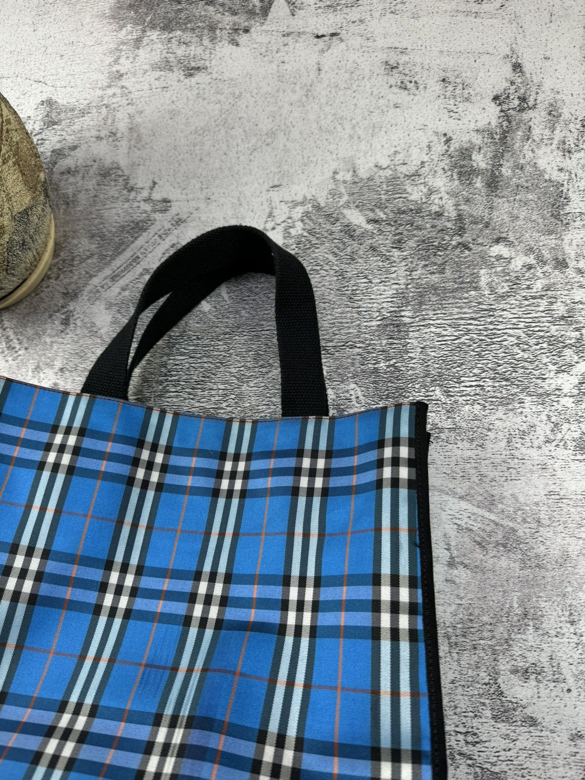 Burberry Vintage 90S Trend Luxury Burberry Nova Check Handbag Italy Size ONE SIZE - 6 Thumbnail