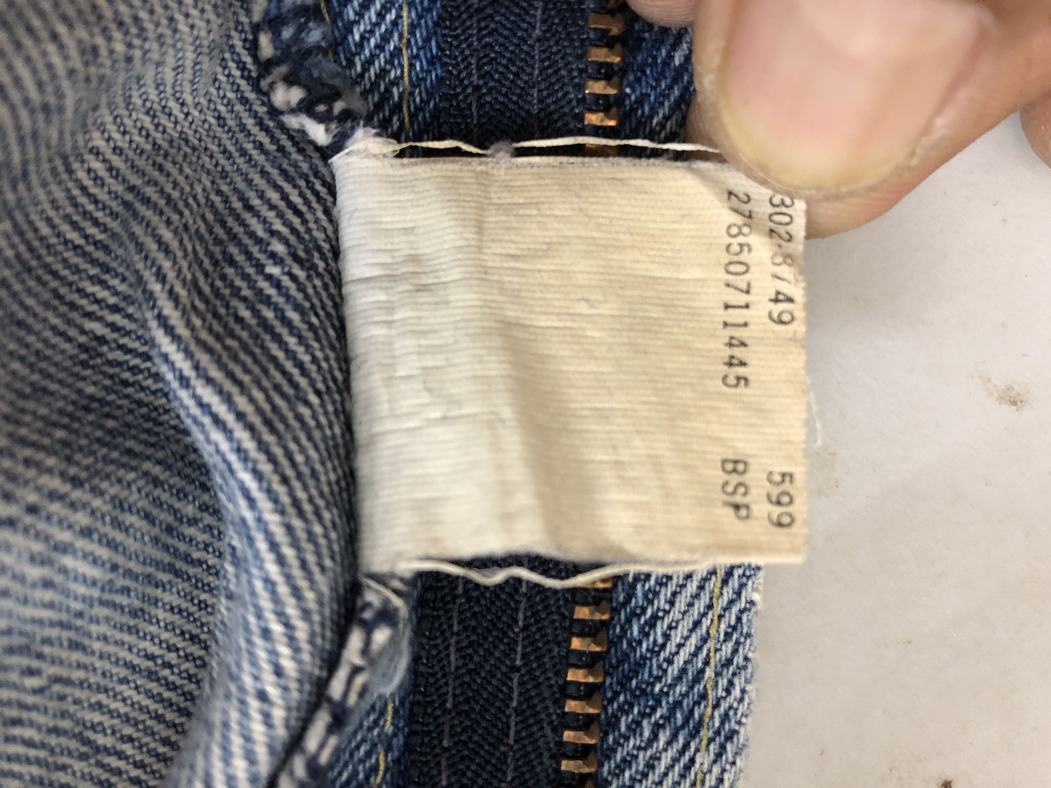 Lee Vintage 80's Lee Riders Light Wash Jeans Lee Faded Denim Size 26" / US 2 / IT 38 - 7 Thumbnail