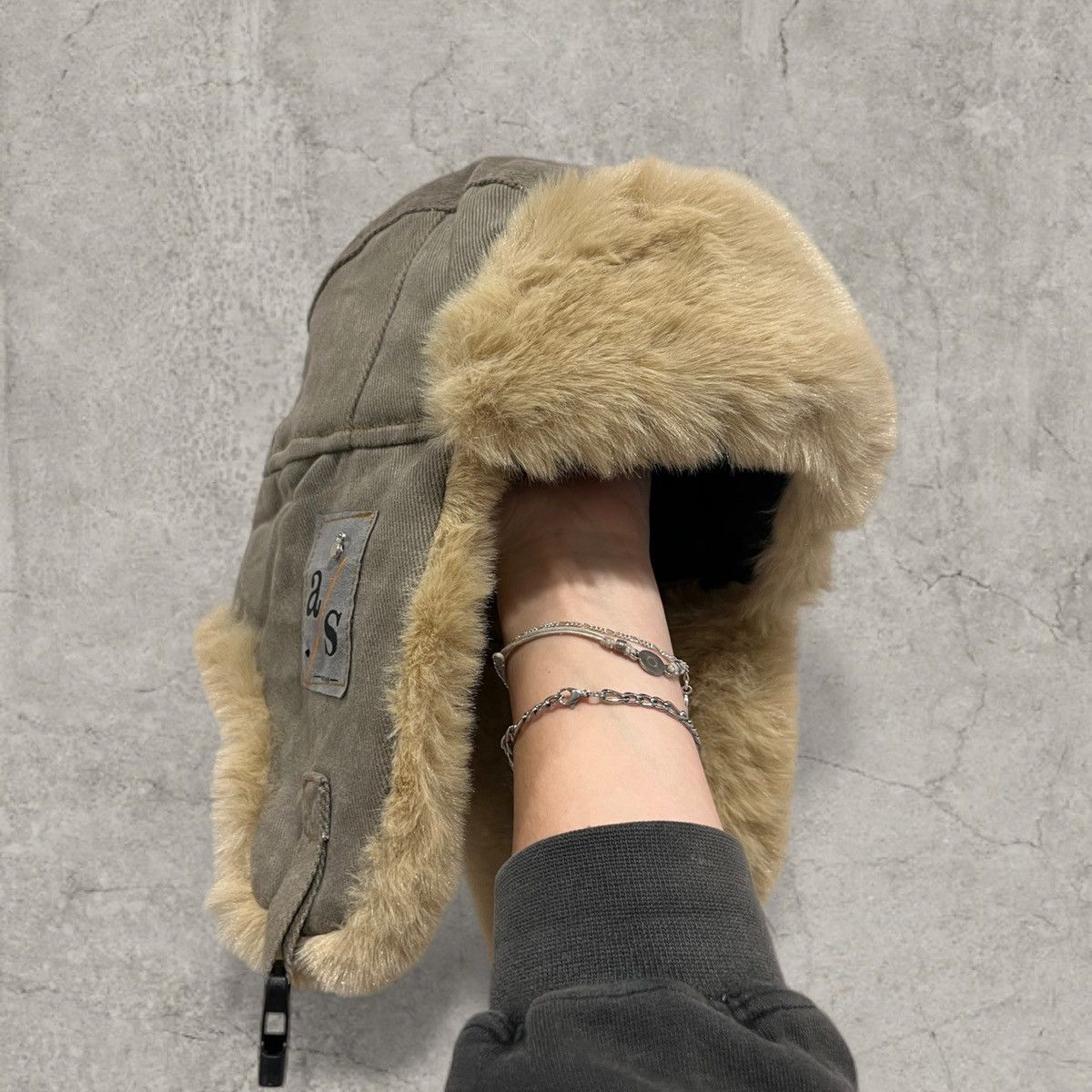 Japanese Brand Russian Ushanka fluffy winter hat in grey. One size Size ONE SIZE - 3 Thumbnail