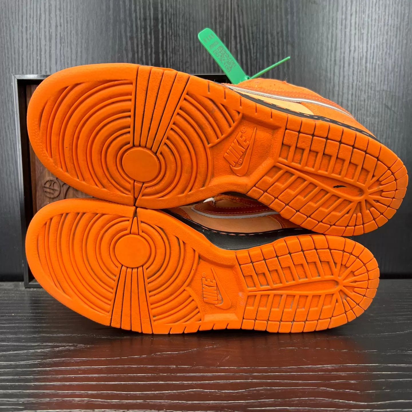 Nike Nike Dunk SB Low Orange Lobster 40 Boxed Size US 7 / EU 40 - 5 Thumbnail