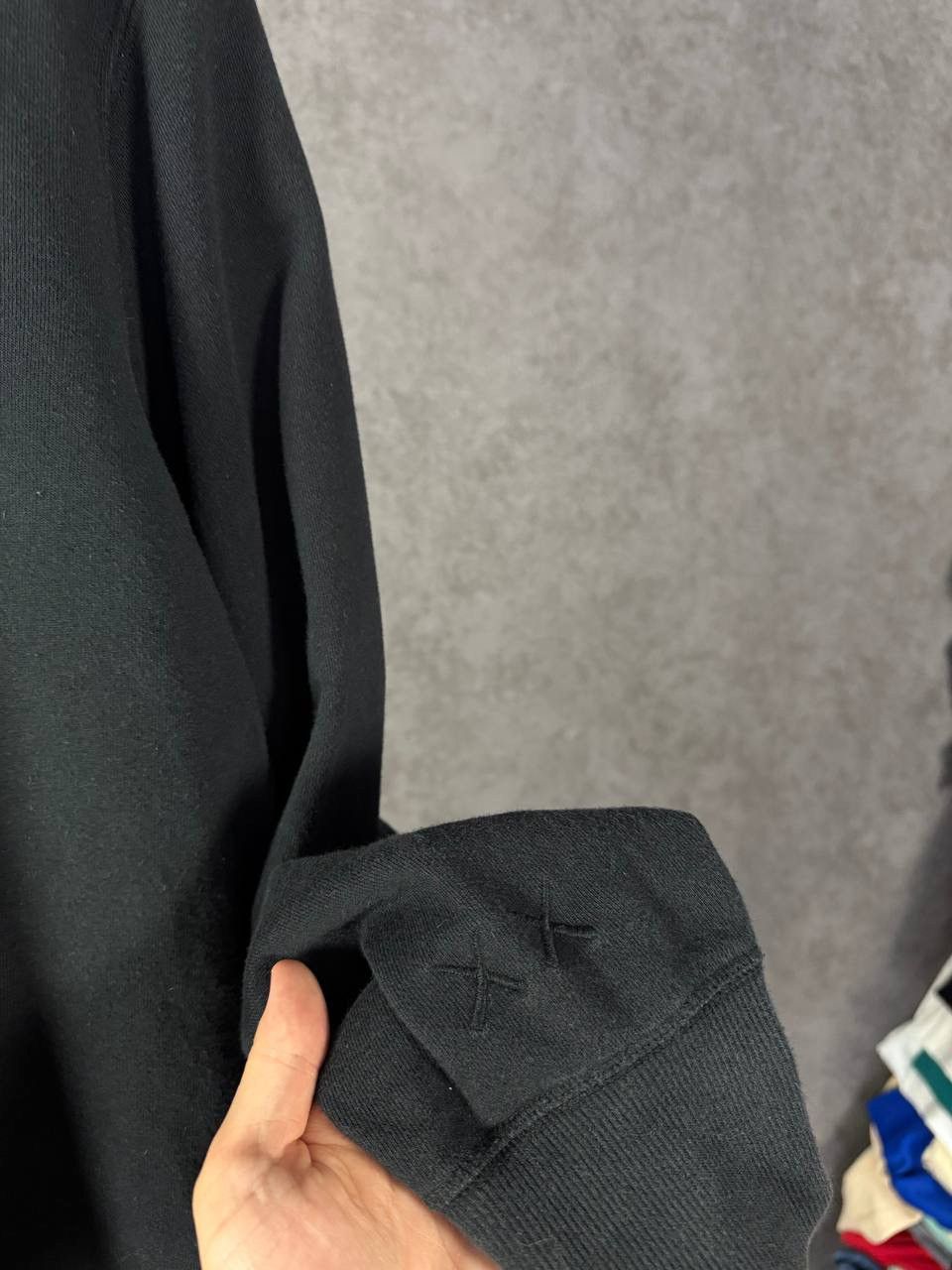 Kaws Kaws x Uniqlo cult designer sweatshirt Size US S / EU 44-46 / 1 - 5 Thumbnail