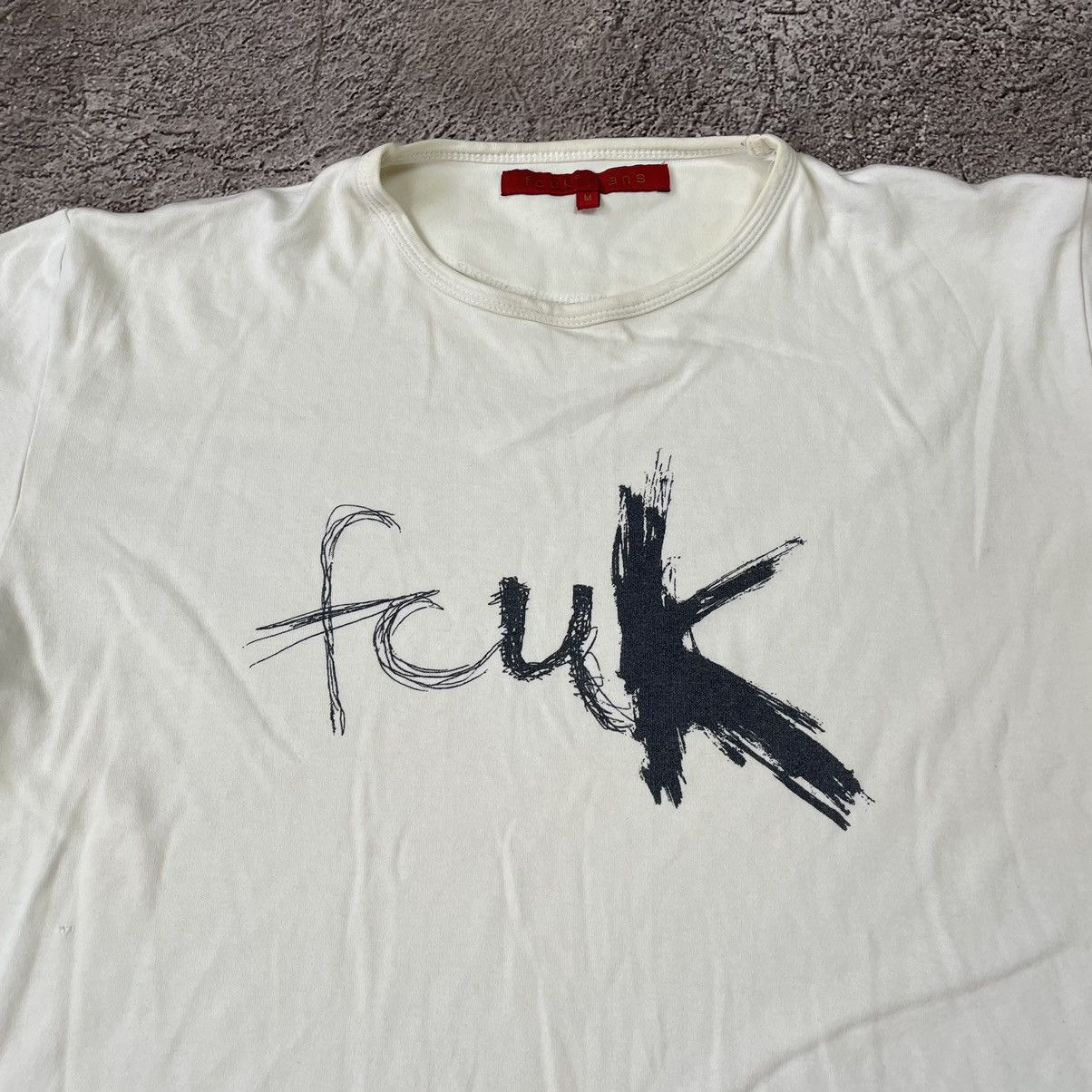Vintage Vintage Y2K Graphic Tee Faded White Skate Streetwear Boxy M Size US M / EU 48-50 / 2 - 4 Thumbnail