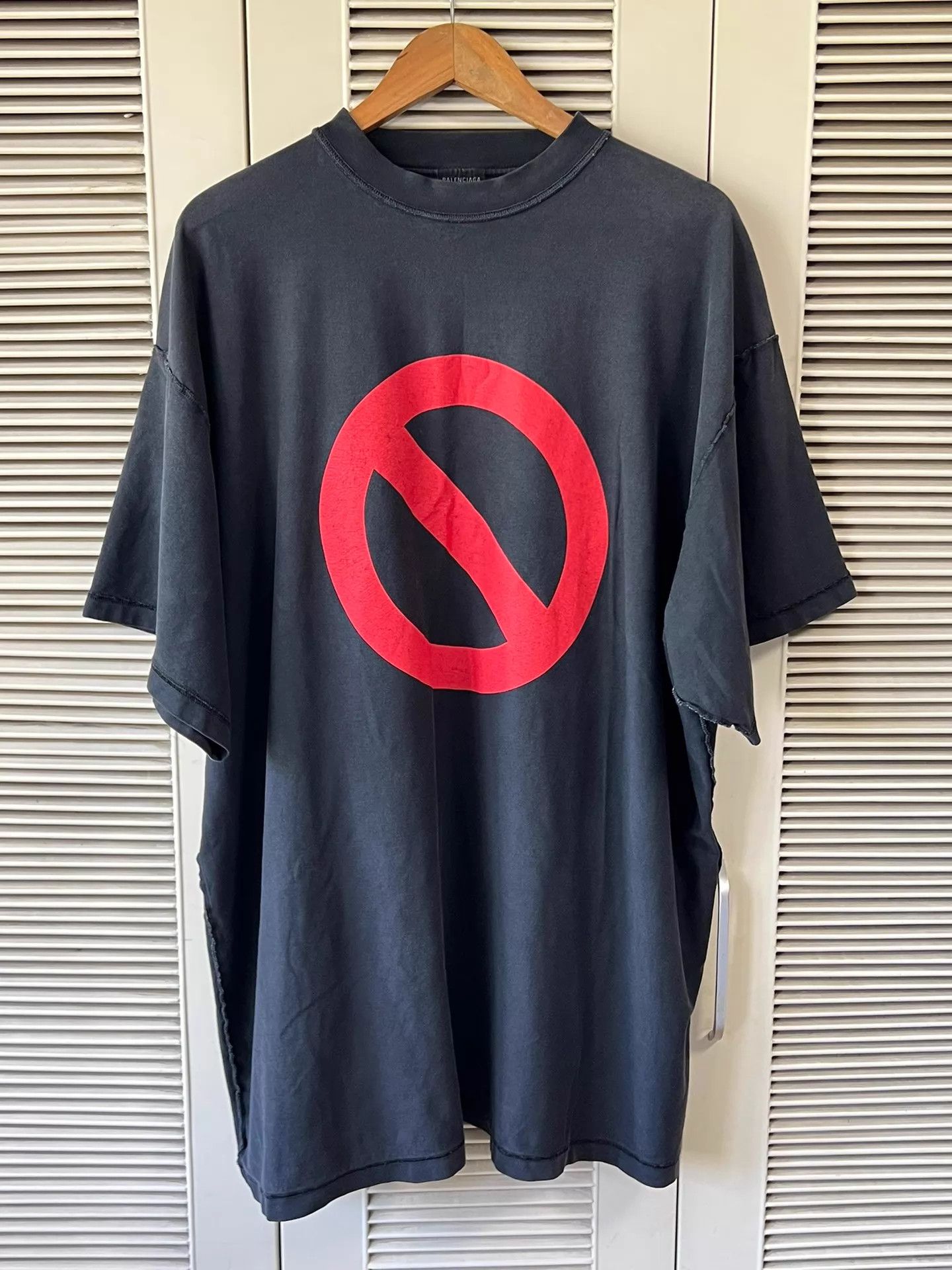 Balenciaga Balenciaga BFRND Prohibited Black Short Sleeve T-Shirt 4 Red Size US XL / EU 56 / 4 - 1 Thumbnail
