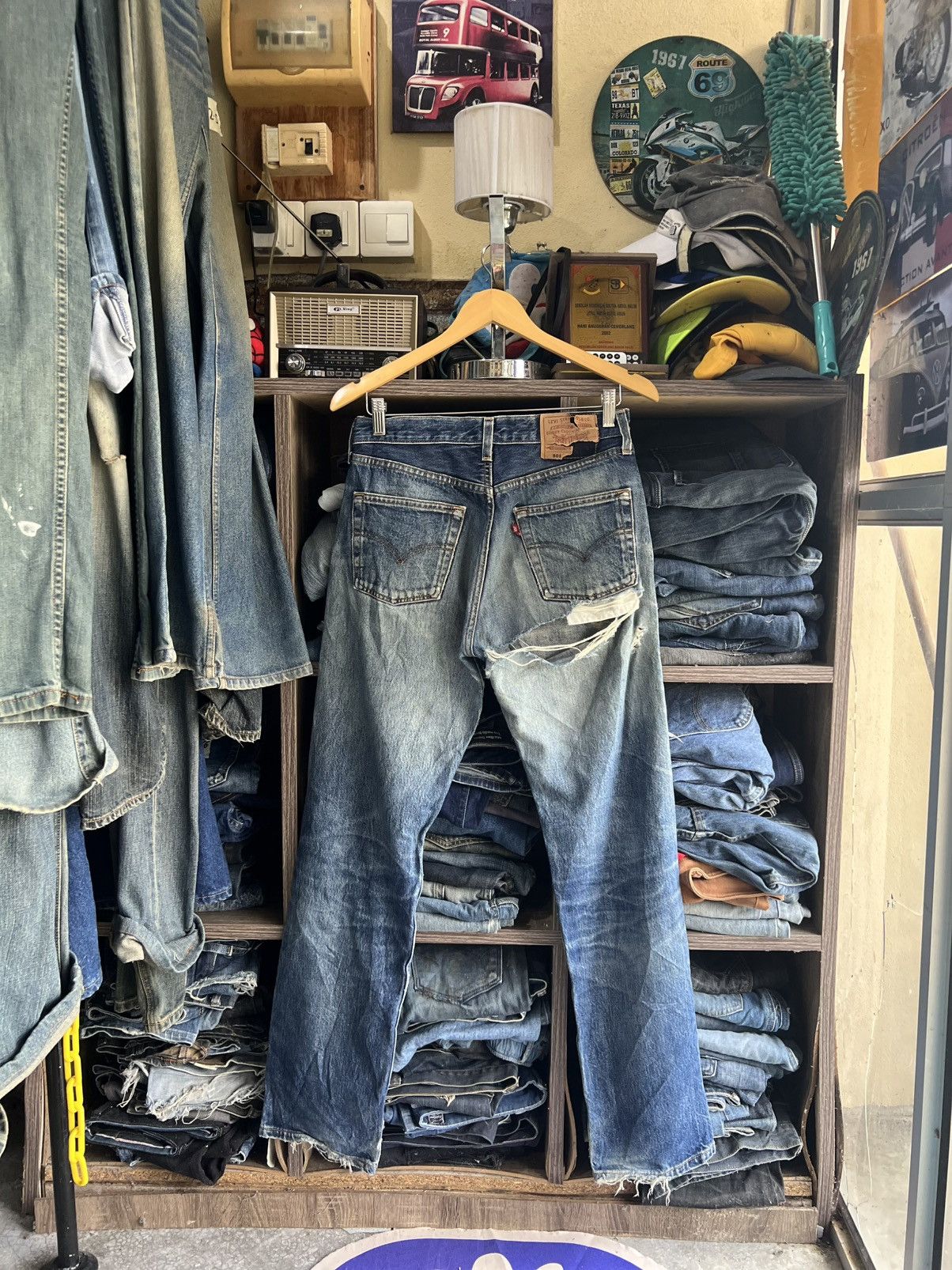 Levi's 🔥Thrash Vintage Levis 501 Button 553 Distressed Denim Size US 30 / EU 46 - 2 Thumbnail