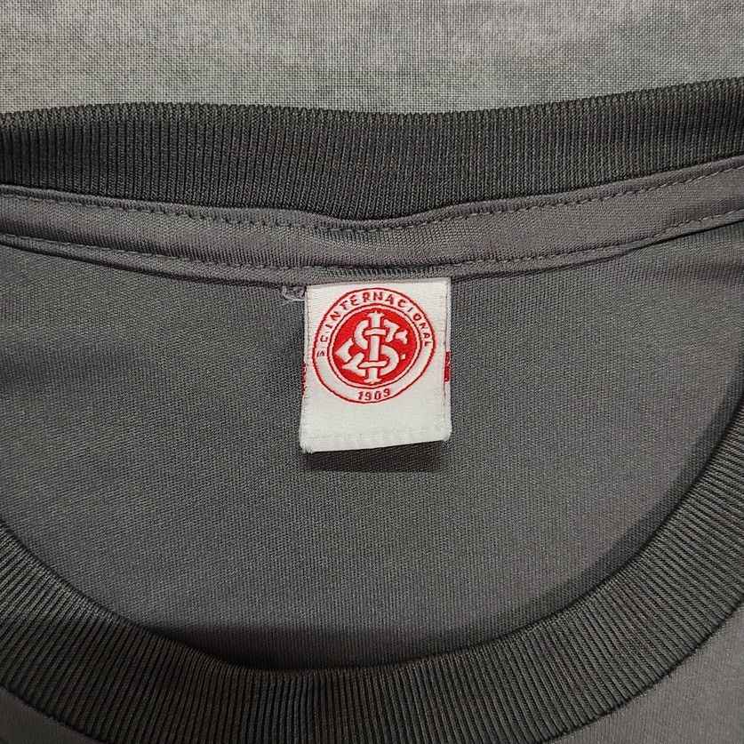 Other SC Internacional Official Training Shirt Brazil Soccer Mns L Size US L / EU 52-54 / 3 - 4 Thumbnail