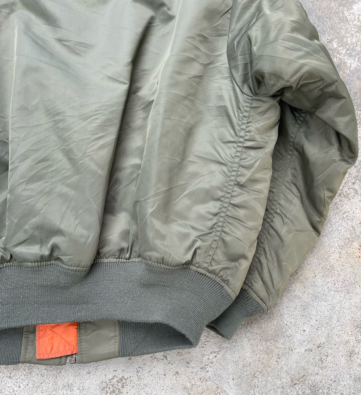Converse 🔥Vintage Converse Ma-1 Flight Bomber Jacket Size US L / EU 52-54 / 3 - 12 Thumbnail