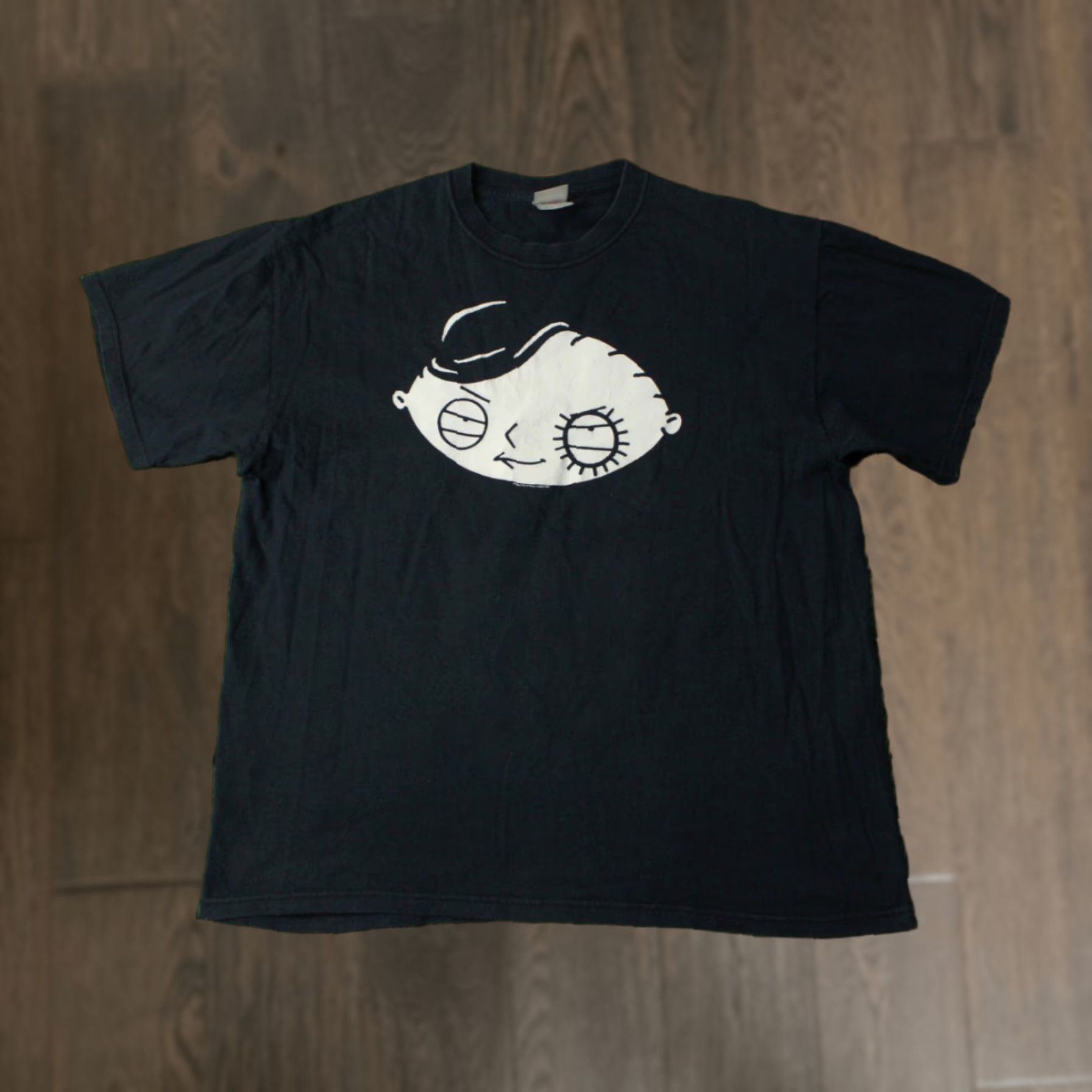Fruit Of The Loom FAMILY GUY Stewie 2008 MEN Shirt XL Black Fruit of the Loom 100% Cotton Tee Cartoon Print Genders Mens Size US XL / EU 56 / 4 - 1 Thumbnail