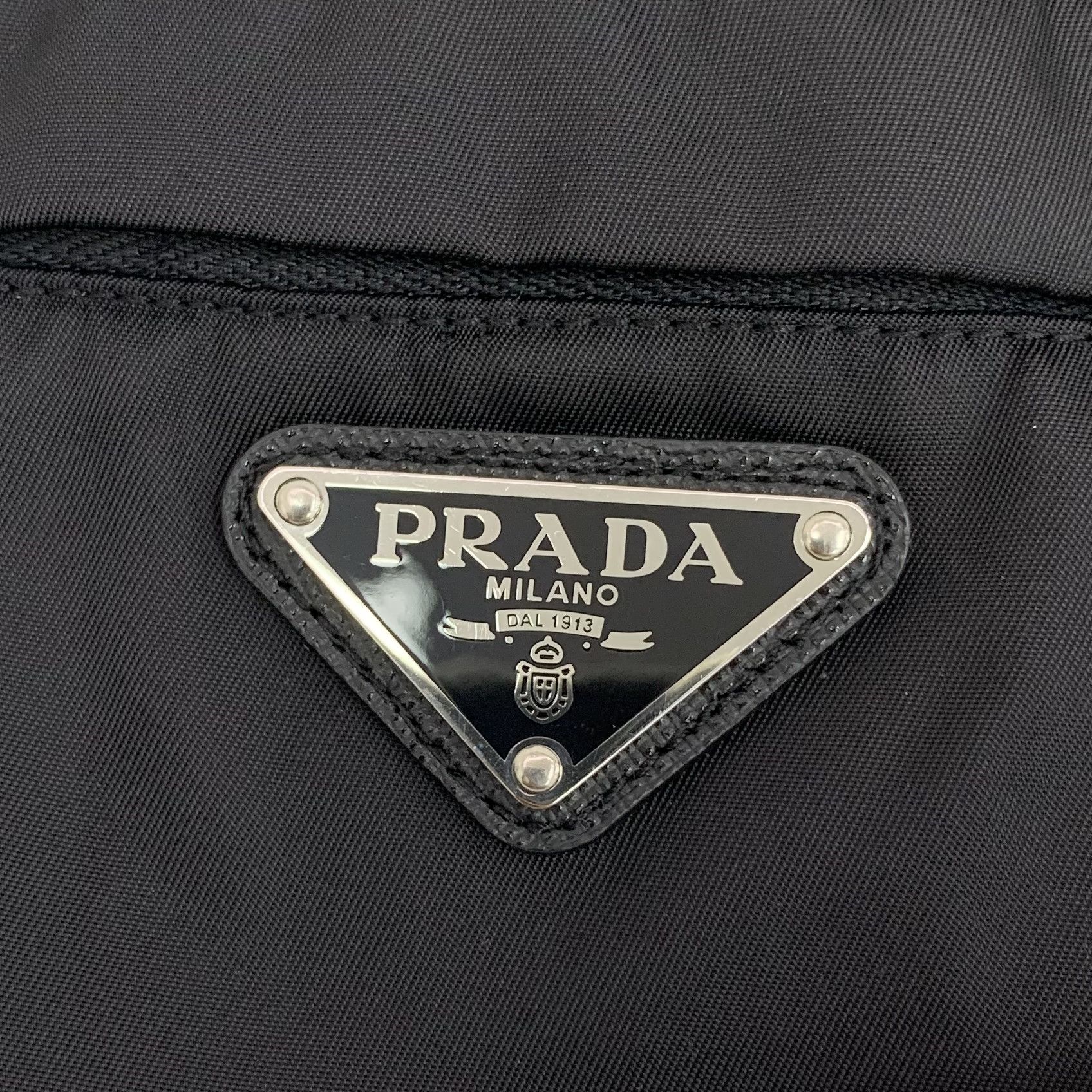Prada Prada White Triangle Logo Cotton Shirt (M) Size US M / EU 48-50 / 2 - 2 Thumbnail