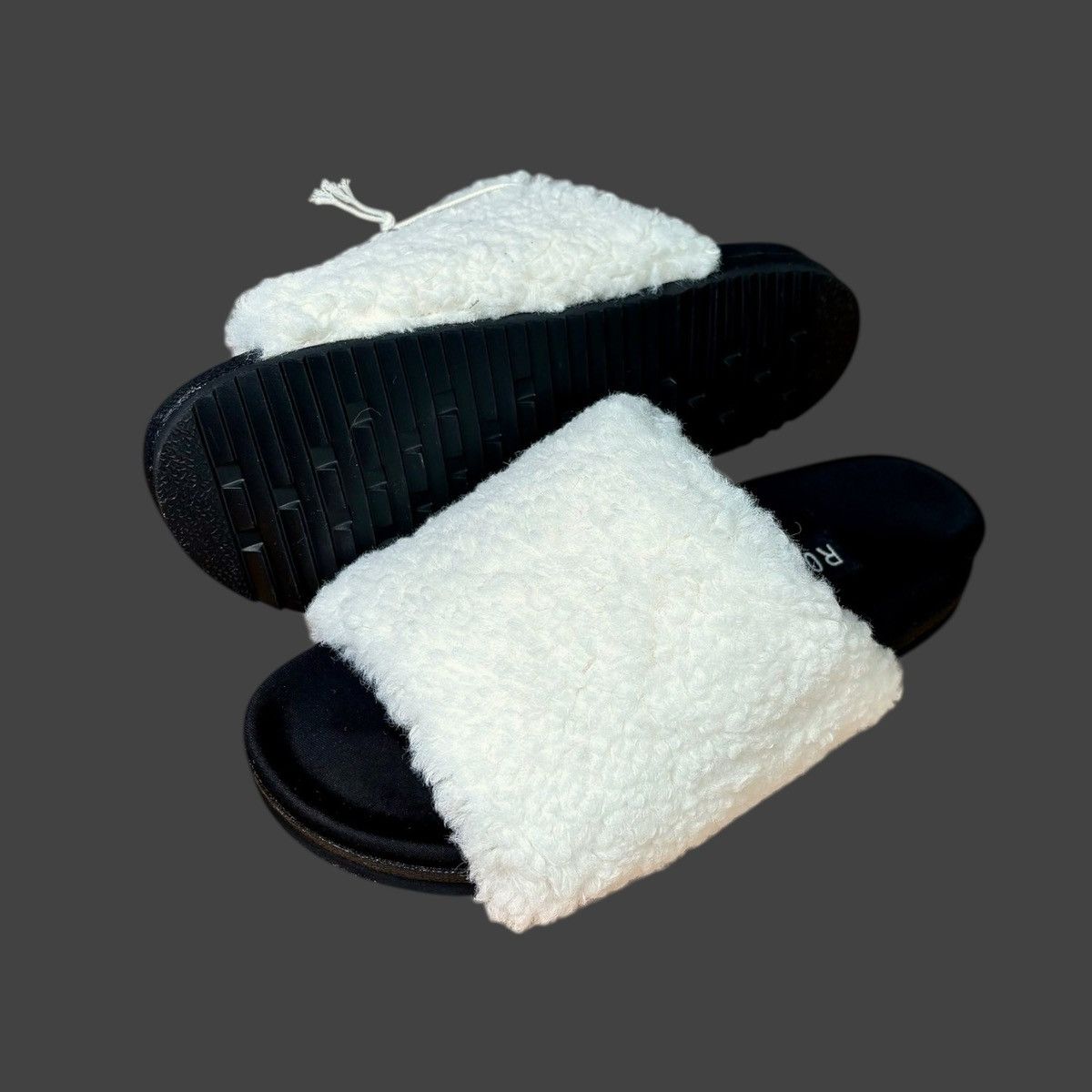 Other Roam Black Fuzzy Slide Sandals Faux White Fur Sz 5.5 -6 Size US 5.5 / IT 35.5 - 2 Thumbnail