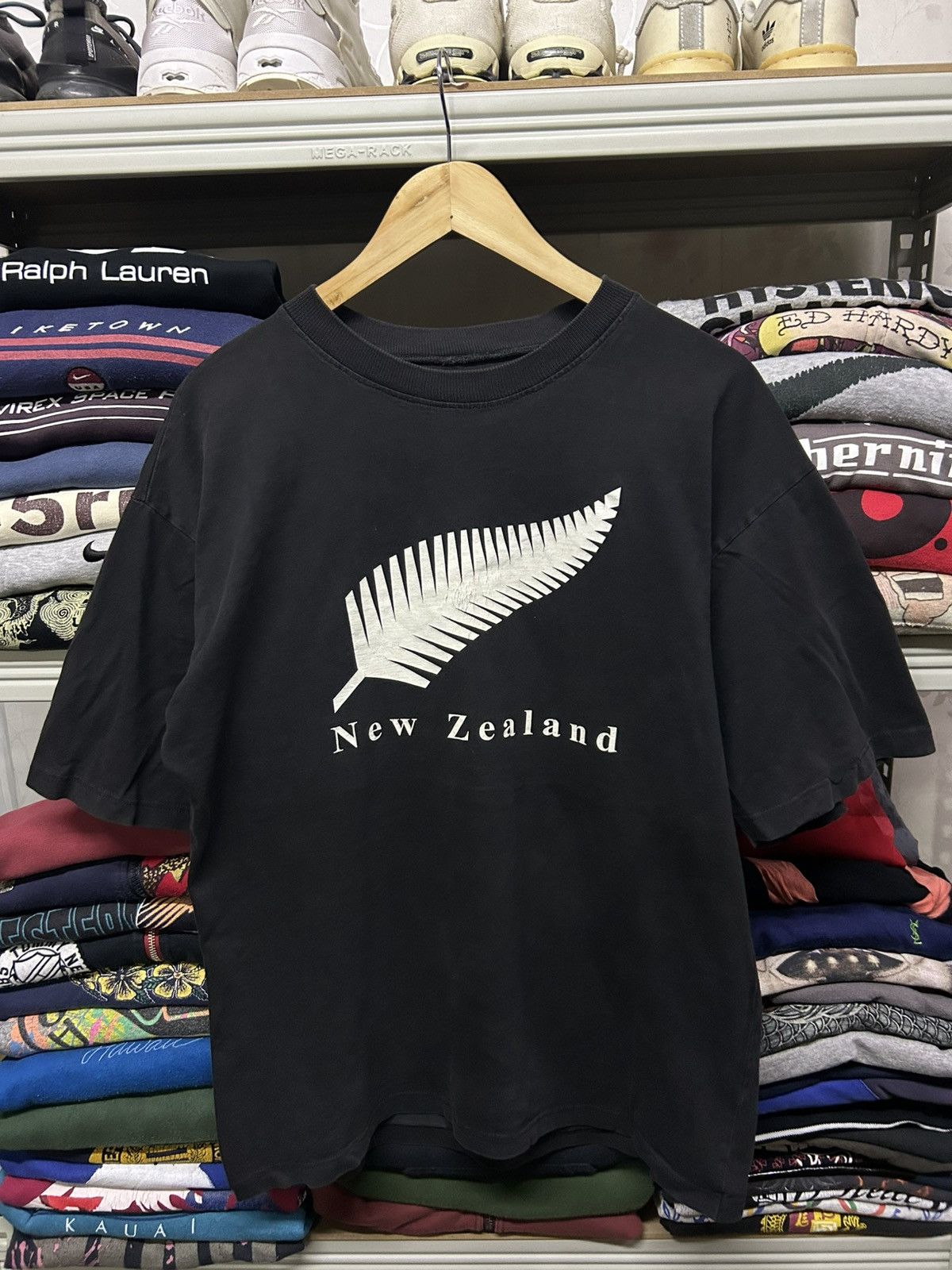 Canterbury of New Zealand Vintage New Zealand all black tees Size US M / EU 48-50 / 2 - 1 Thumbnail