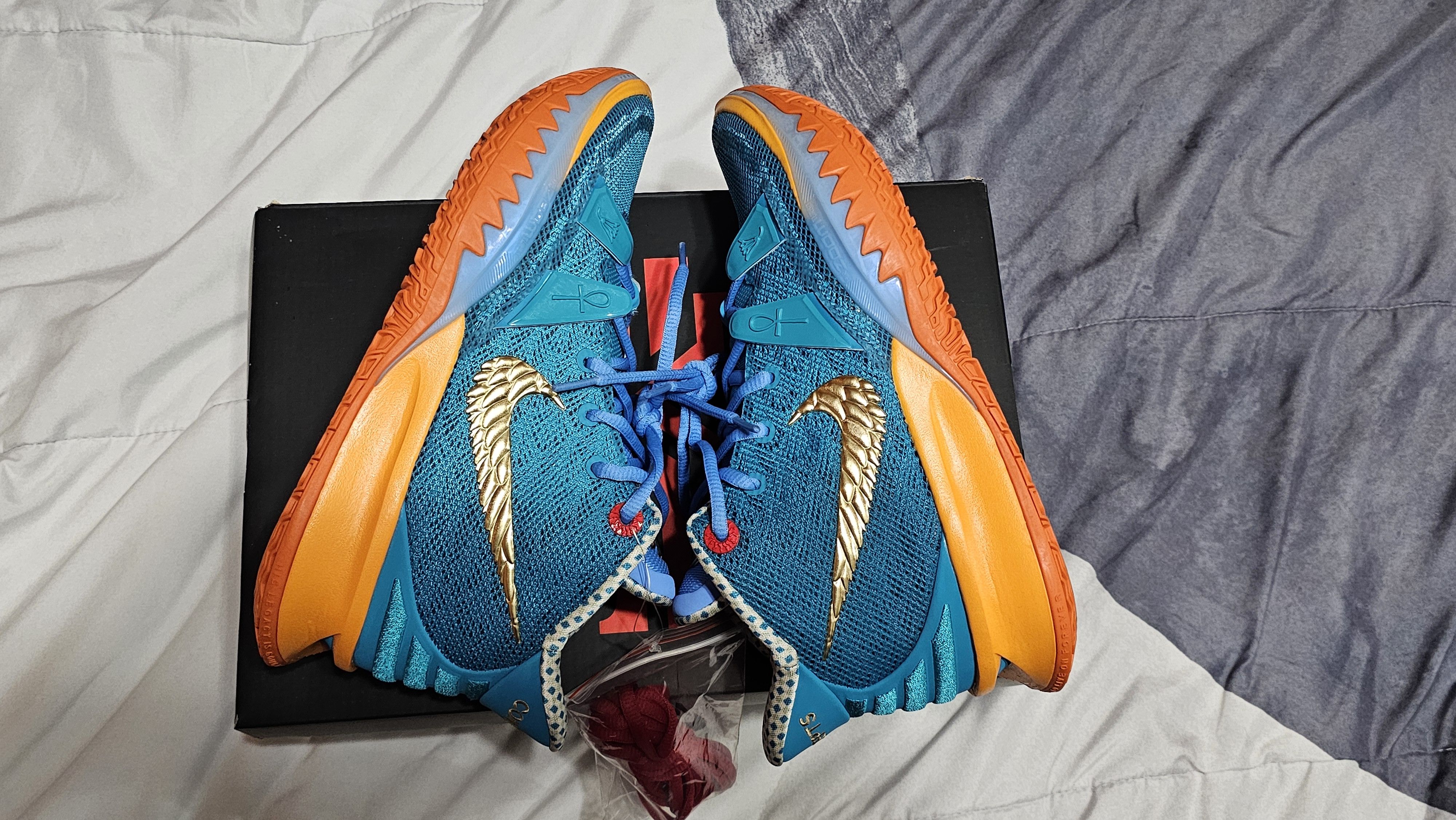 CNCPTS KYRIE 7 CNCPTS Size US 7 / EU 40 - 5 Thumbnail