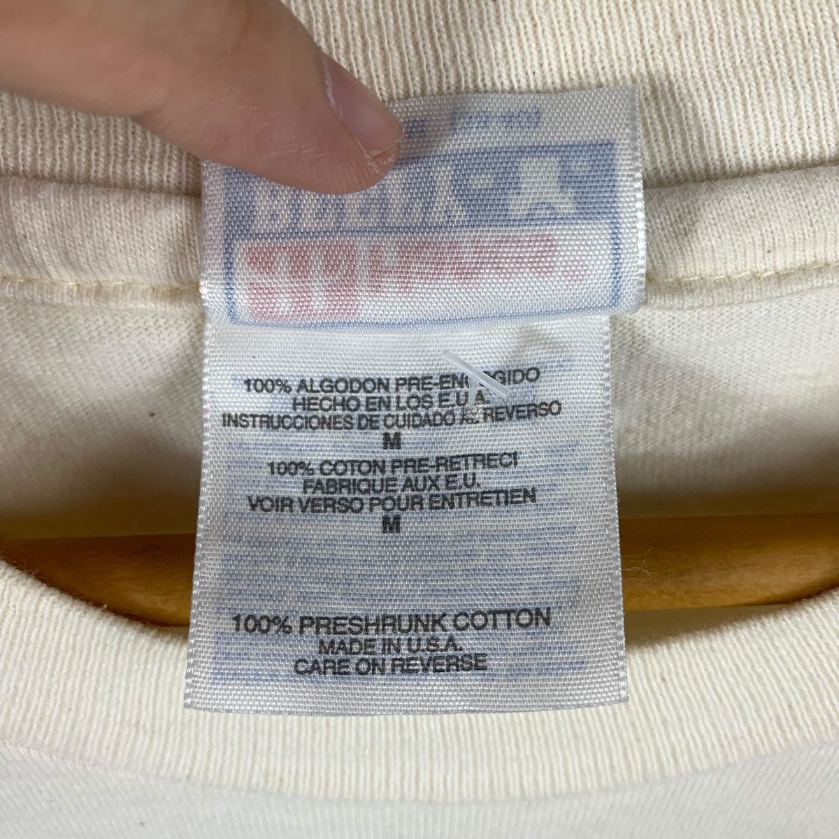 Hanes × Vintage Vintage native AFRICAN art By heidi lange 96 tee Size US M / EU 48-50 / 2 - 10 Thumbnail