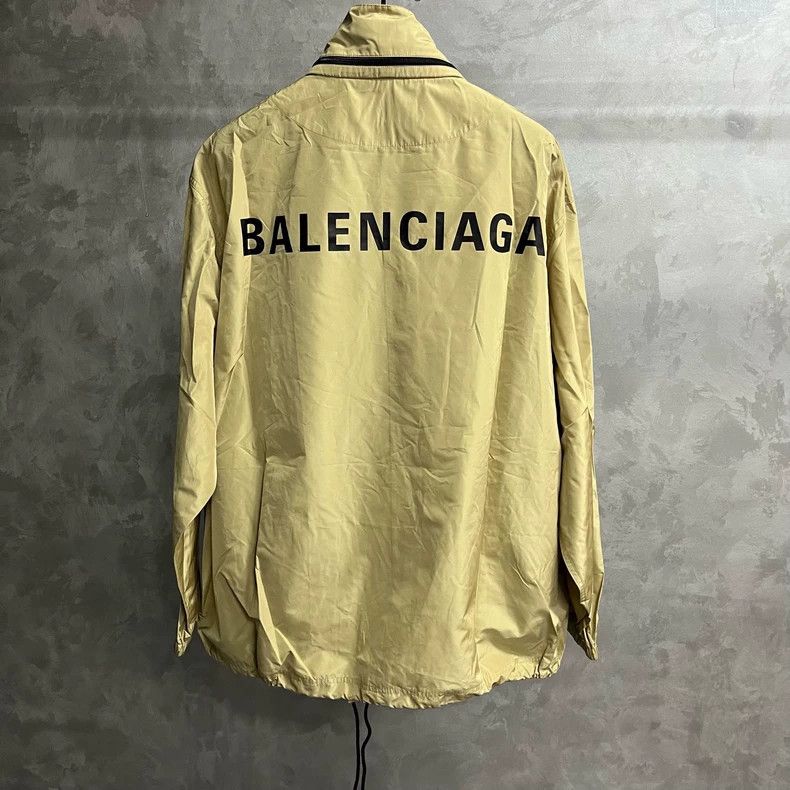 Balenciaga Balenciaga Khaki back logo solid color jacket Size US S / EU 44-46 / 1 - 2 Thumbnail