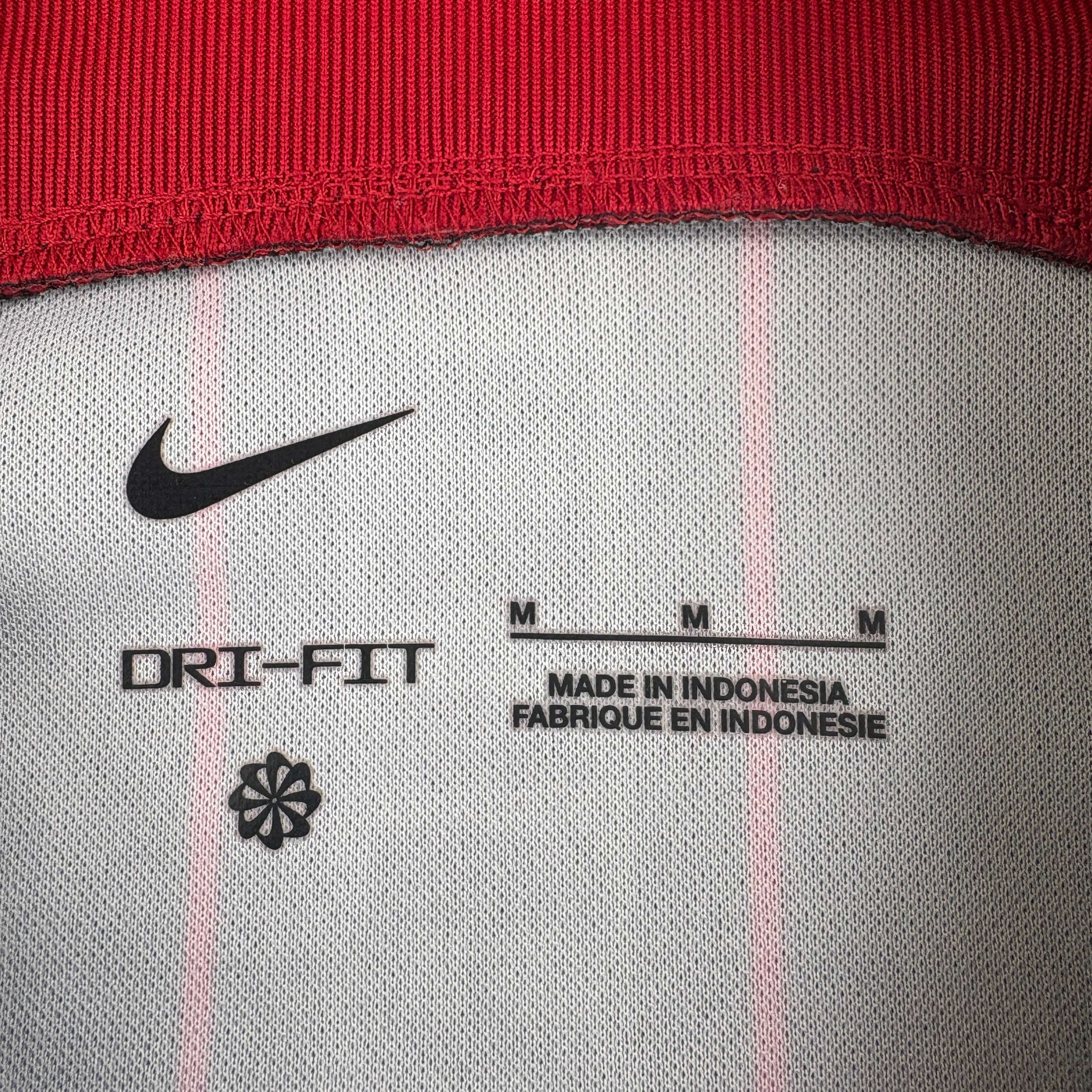 Nike Liverpool x LeBron 2023 Nike football jersey shirt size M Size US M / EU 48-50 / 2 - 4 Thumbnail