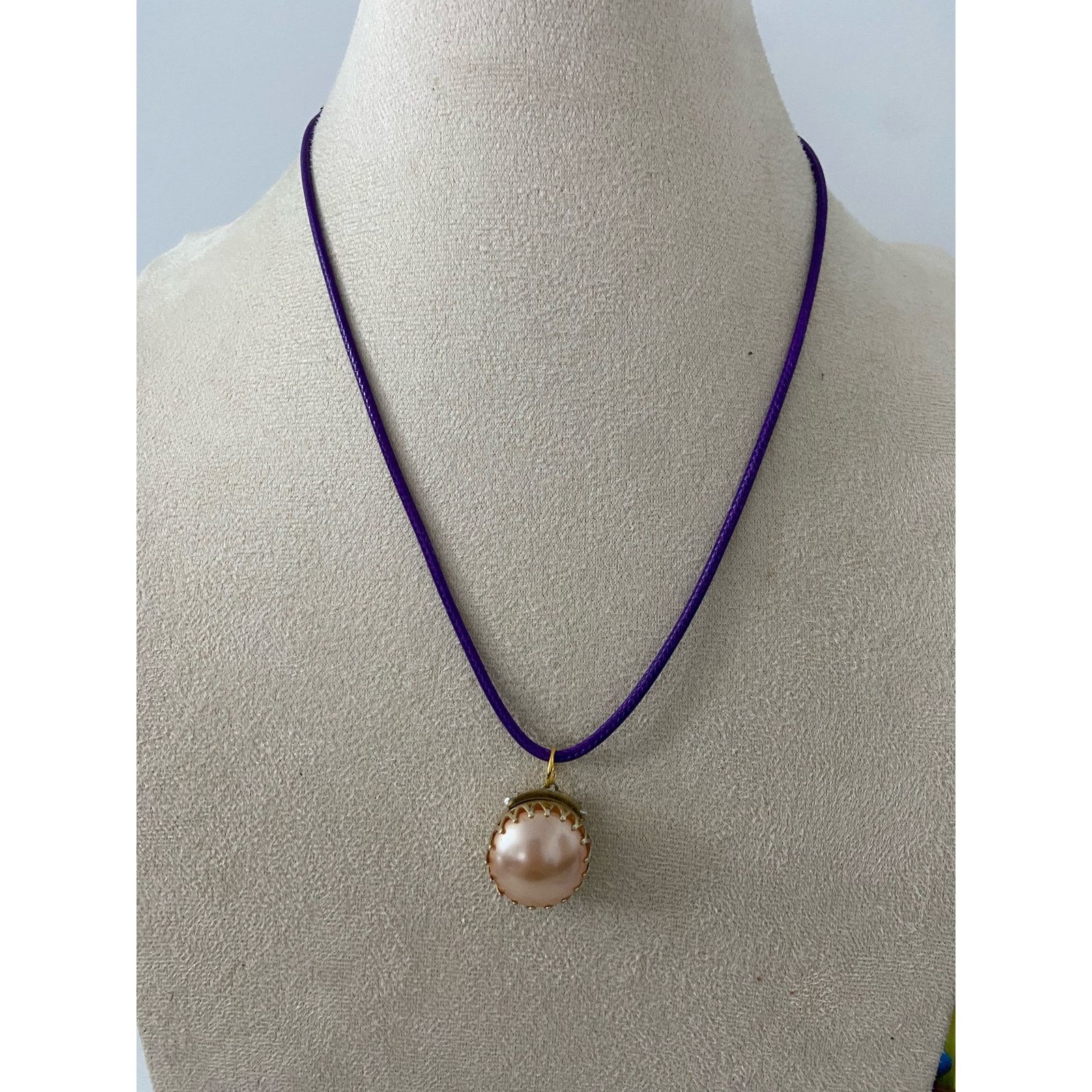 Vintage vintage peach faux pearl pendant necklace Size ONE SIZE - 1 Thumbnail