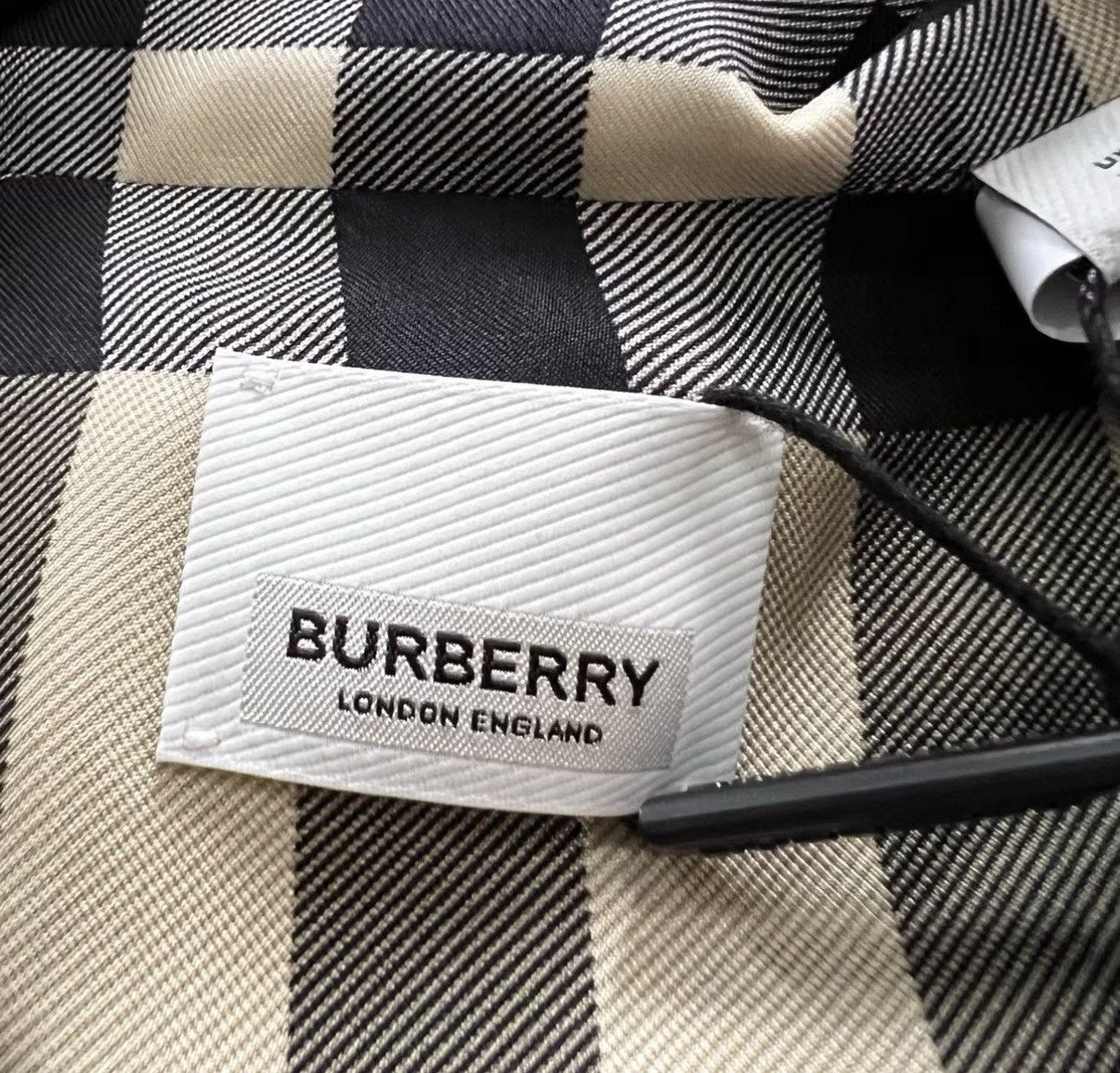 Burberry Burberry Classic Check Short-Sleeve Shirt J41 Size XS / US 0-2 / IT 36-38 - 4 Thumbnail