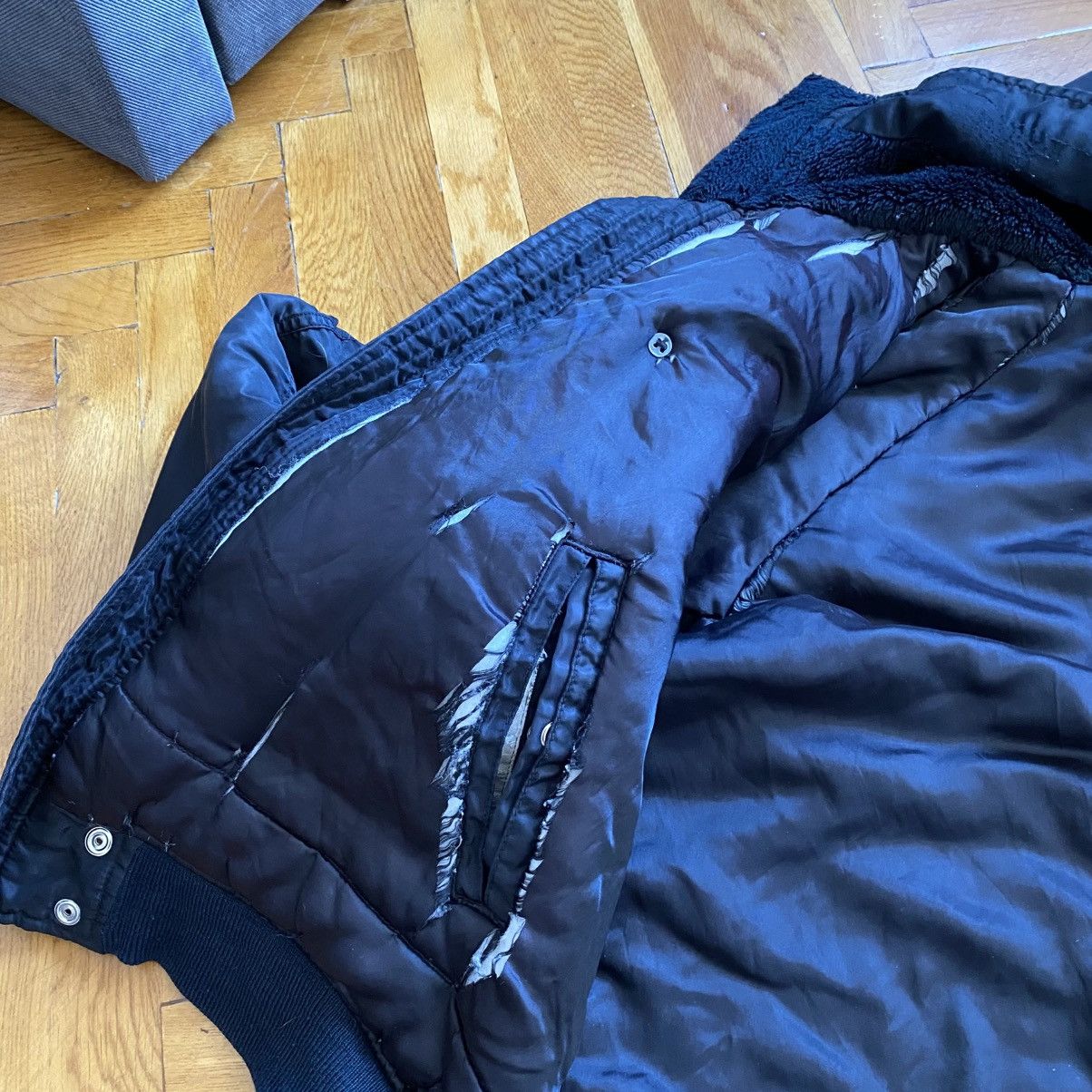 Alpha Industries VINTAGE ALPHA INDUSTRIES DISTRESSED BAGGY BOMBER WITH HOOD Size US XL / EU 56 / 4 - 14 Thumbnail