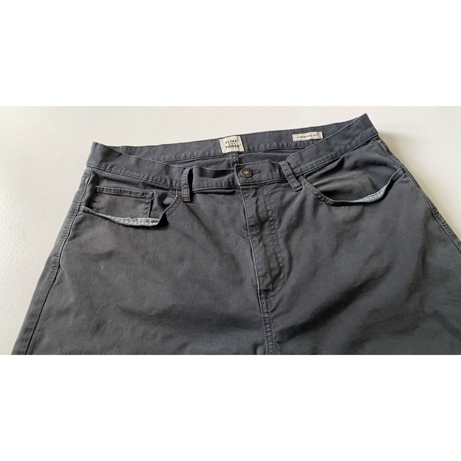 Flint And Tinder Flint and Tinder Men's Pants Chino Flat Front 5-Pocket 36x32 Gray Slim/Classic Casual City Preppy Mens Size US 36 / EU 52 - 7 Thumbnail