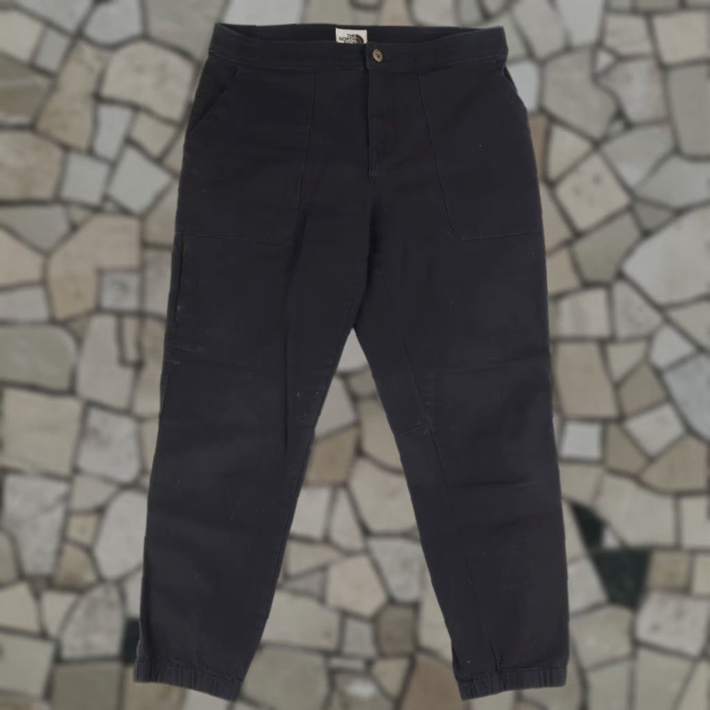 The North Face VINTAGE The North Face Stretch Gathered Hem 3/4 Cotton Chambray Hiking Pants Black Women's 8 Size 30" / US 8 / IT 44 - 1 Thumbnail