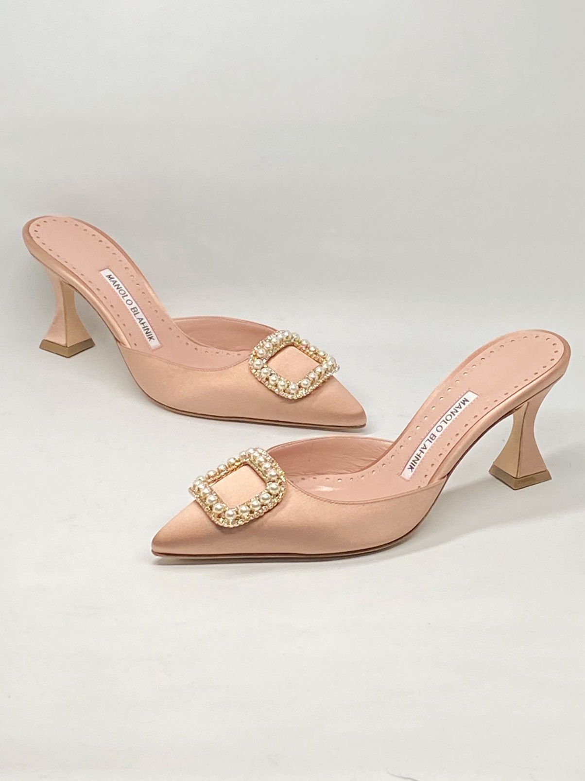 Manolo Blahnik Fabetamu 70 Embellished Satin Mules size 37