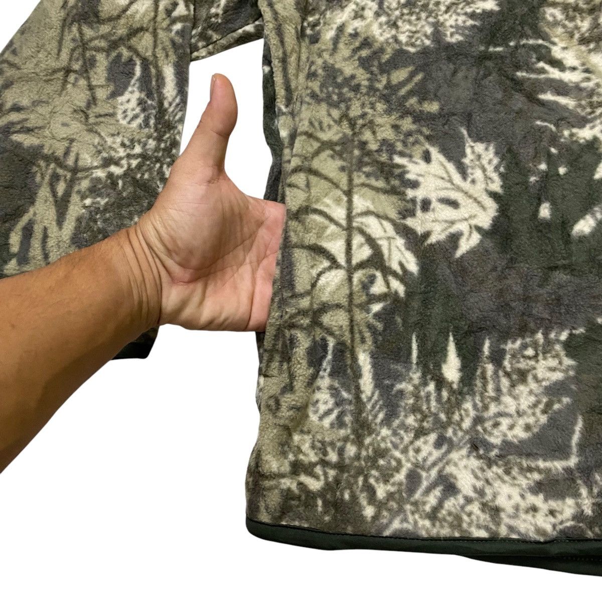 Art Comes First 💥Steal💥Airwalk Jungle overprint fleece Size US XL / EU 56 / 4 - 10 Thumbnail