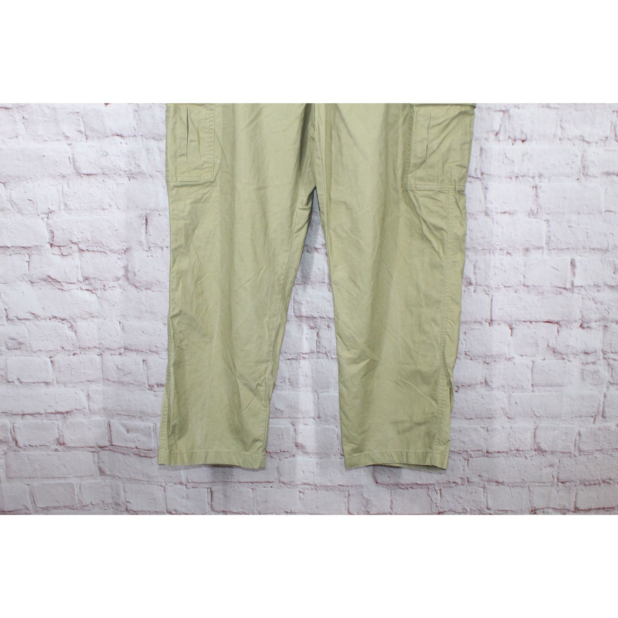 L.L. Bean LL Bean Men's Tropic Weight Cargo Pants Natural Fit Comfort Size US 40 / EU 56 - 3 Thumbnail