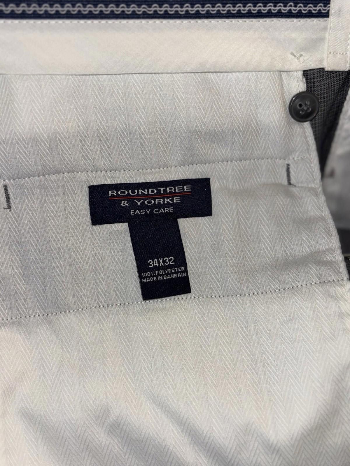 Roundtree & Yorke Roundtree & Yorke Gray Herringbone Pleated Dress Pants 34x32 Size US 34 / EU 50 - 5 Thumbnail