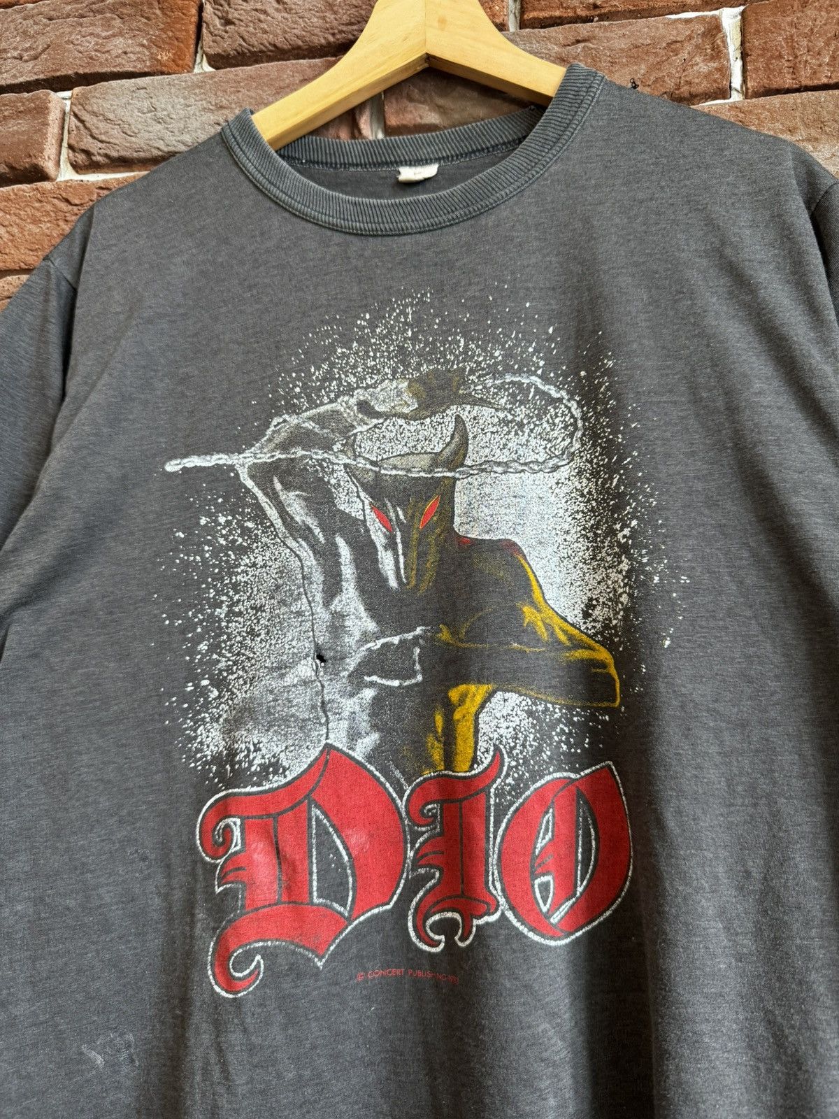 Band Tees Vintage 1983 80s Dio Euro Tour Heavy Metal Band Tshirt XL Size US XL / EU 56 / 4 - 4 Thumbnail
