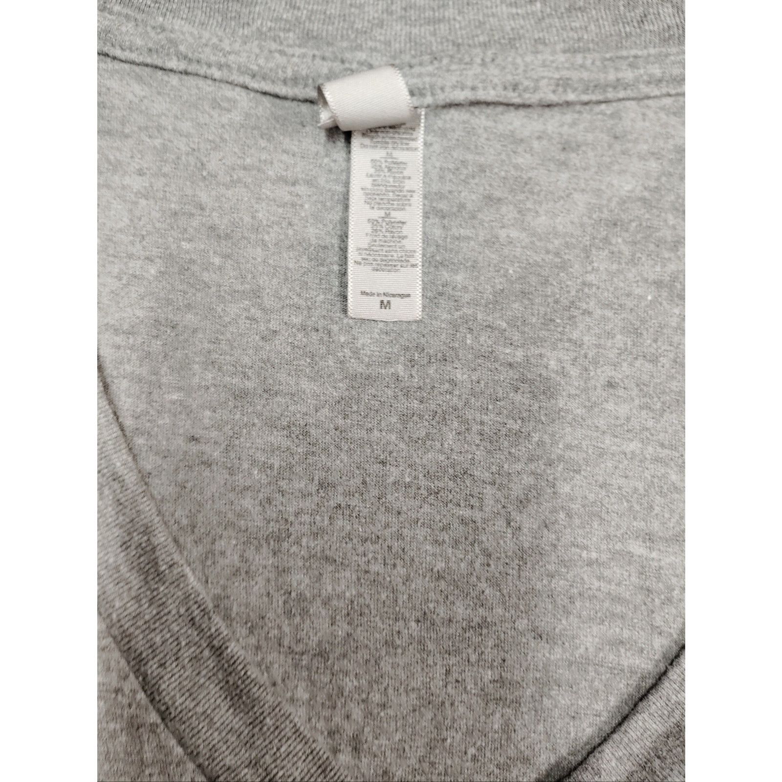 Next Level Apparel Gray V-Neck Graphic Tee Milwaukee Brewing Co - 'Beer Me' Size M / US 6-8 / IT 42-44 - 3 Thumbnail