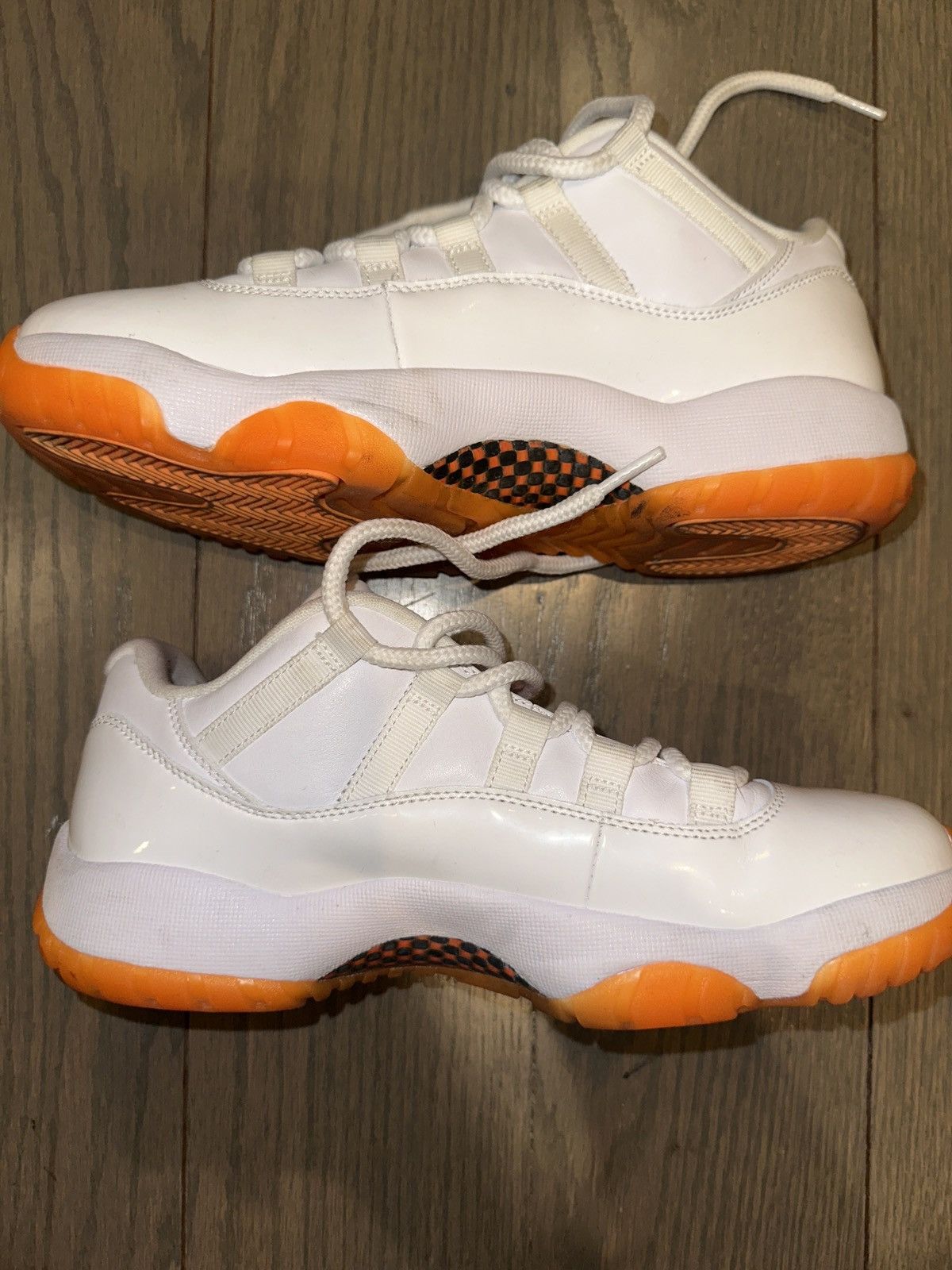 Jordan Brand Jordan 11 Retro Low Citrus 2021 Size US 9 / IT 39 - 2 Thumbnail