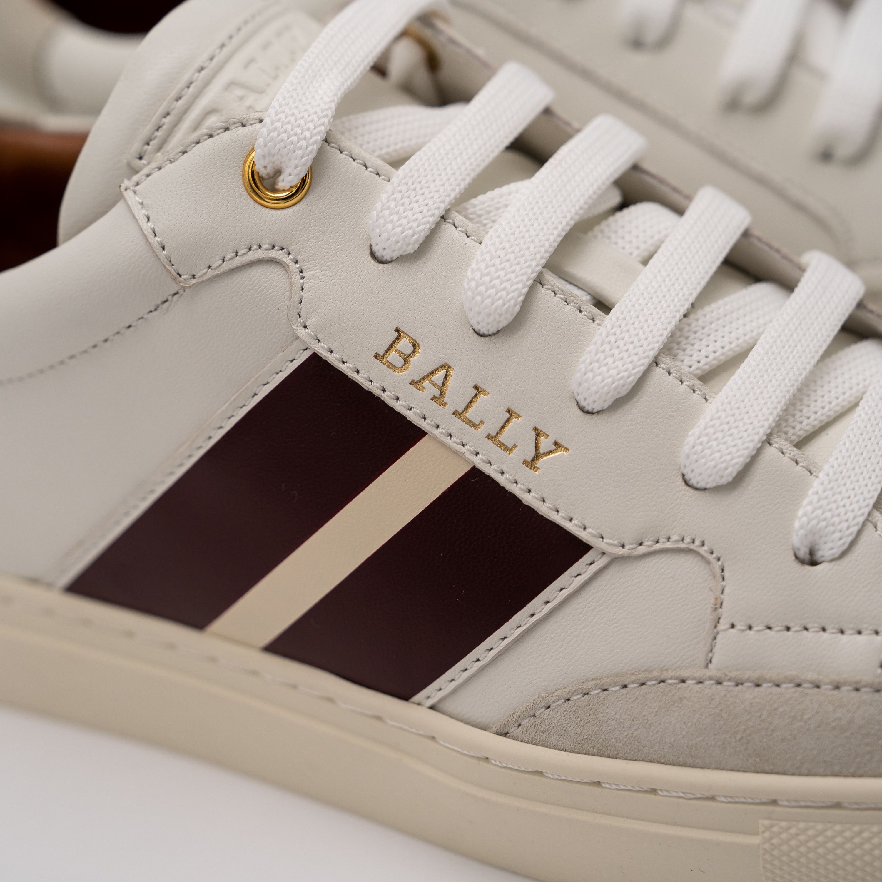 Bally 9.5 Bally Women's Hely White Low-Top Sneakers Red Leather Size US 9.5 / IT 39.5 - 8 Thumbnail