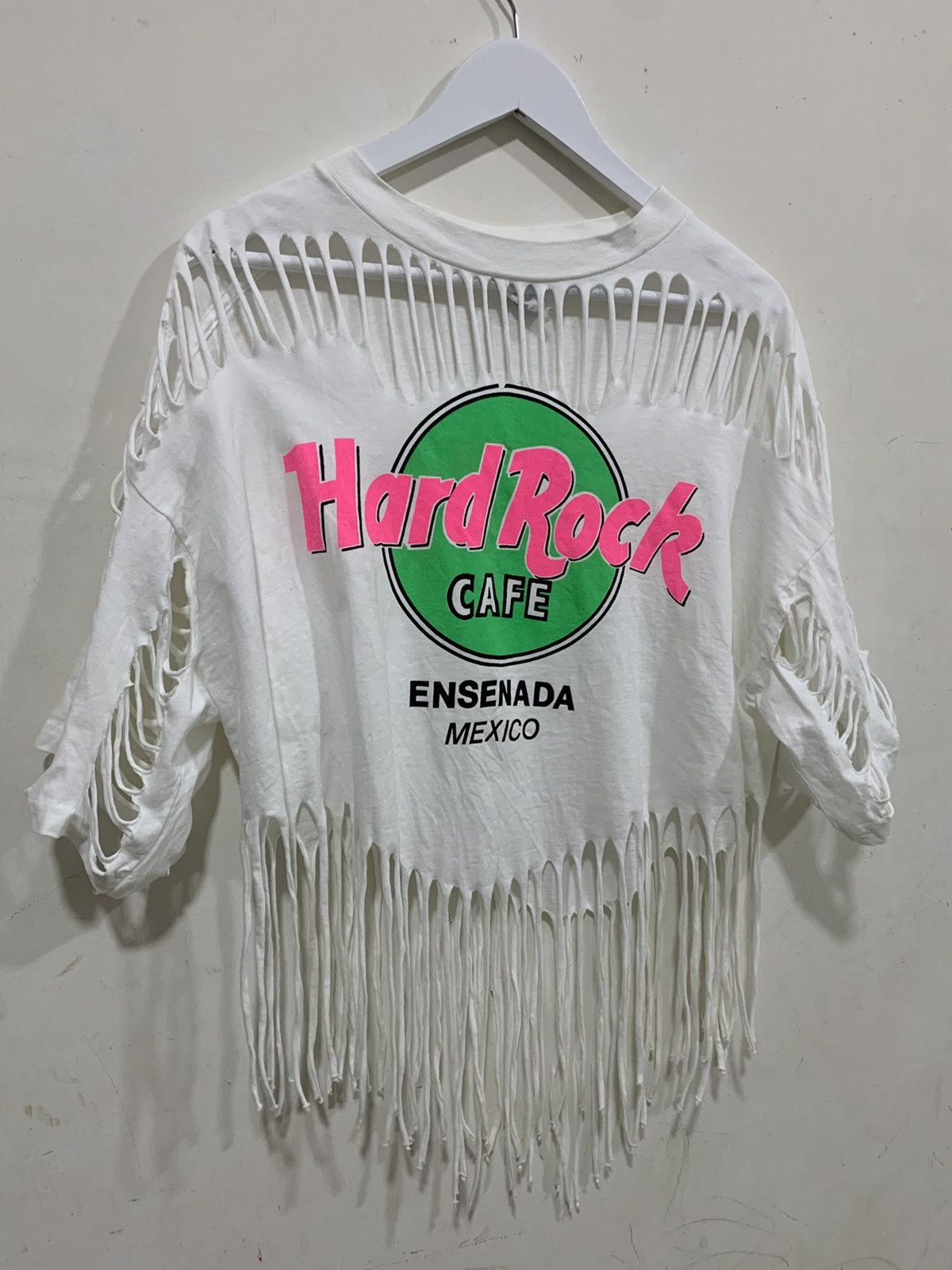 Hard Rock Cafe Vintage Hard Rock Cafe Ensenada Mexico Thrashed Style Size US XL / EU 56 / 4 - 4 Thumbnail
