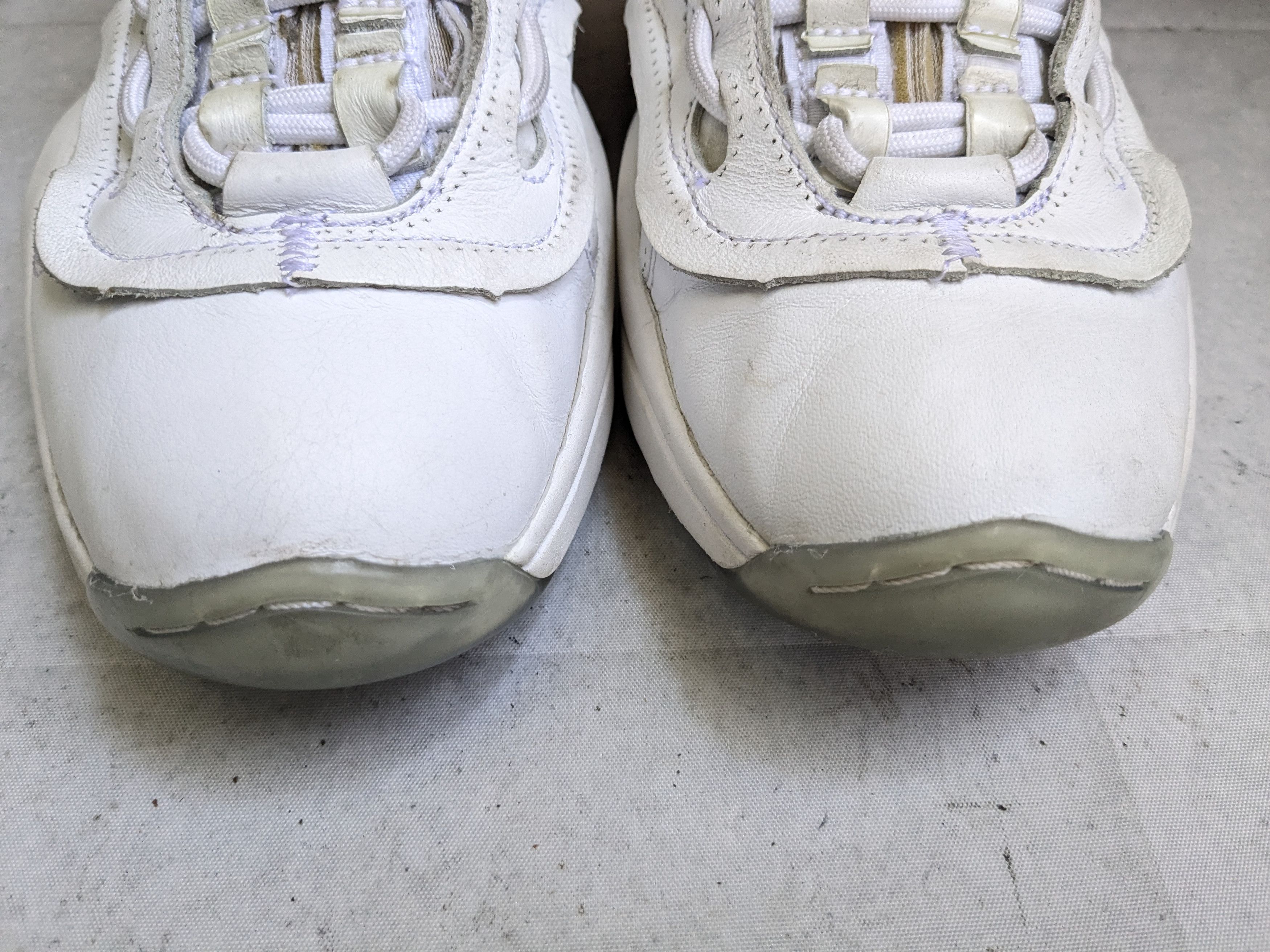 Maison Margiela × Reebok Maison Margiela Reebok Question White 9 High Tops Leather Size US 9 / EU 42 - 2 Thumbnail