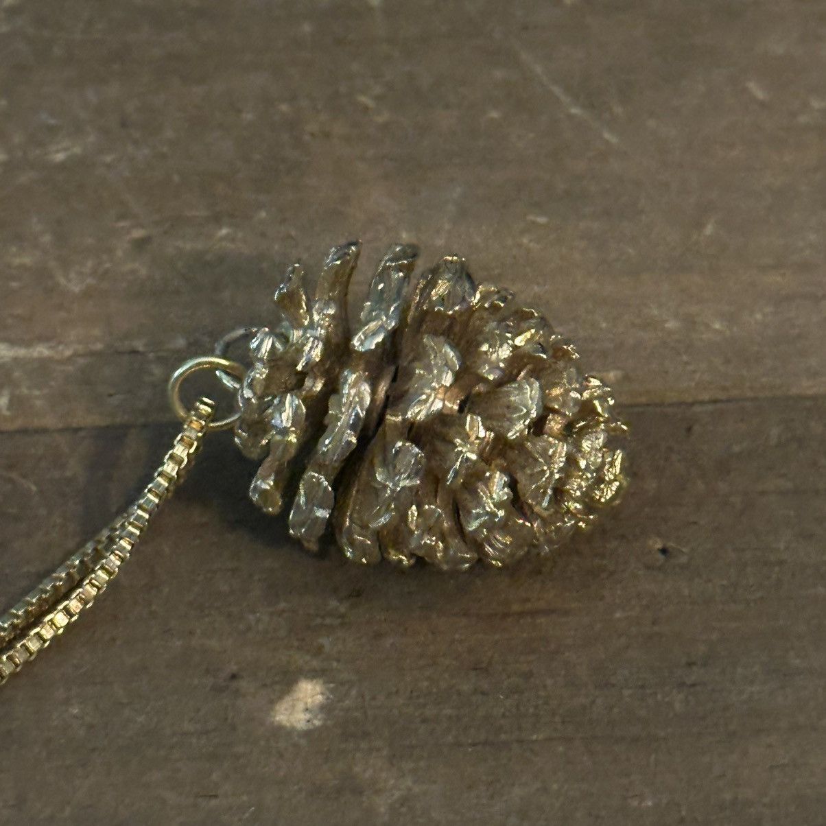 Vintage Vintage gold tone pinecone pendant necklace Size ONE SIZE - 3 Thumbnail