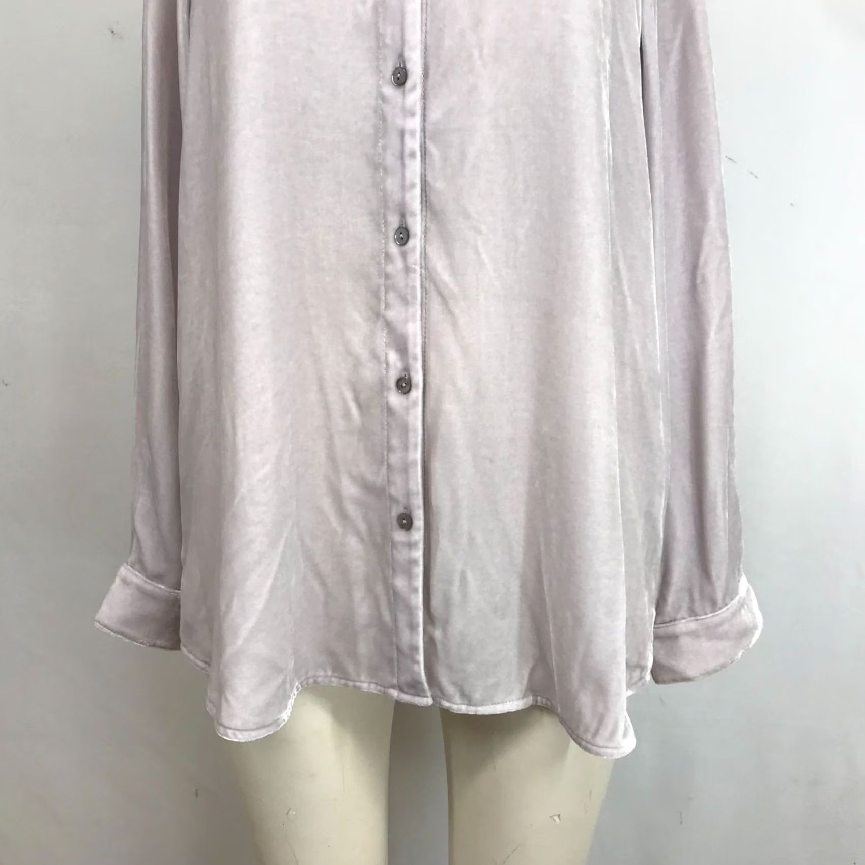 Eileen Fisher Eileen Fisher Womens Medium Velour Lavender Long Sleeve Button Up Blouse Size M / US 6-8 / IT 42-44 - 3 Thumbnail