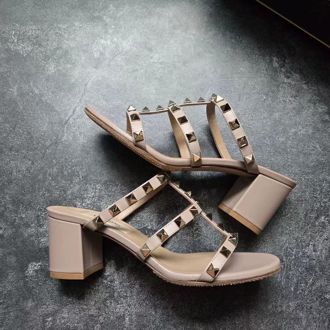 Valentino Valentino Pink Sandals 35 Women Size US 5 / IT 35 - 1 Thumbnail